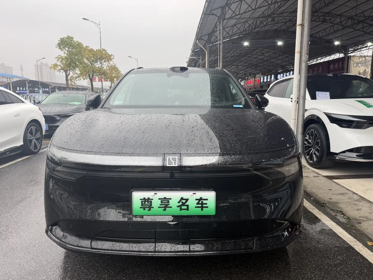 ZEEKR 7X  из Китая