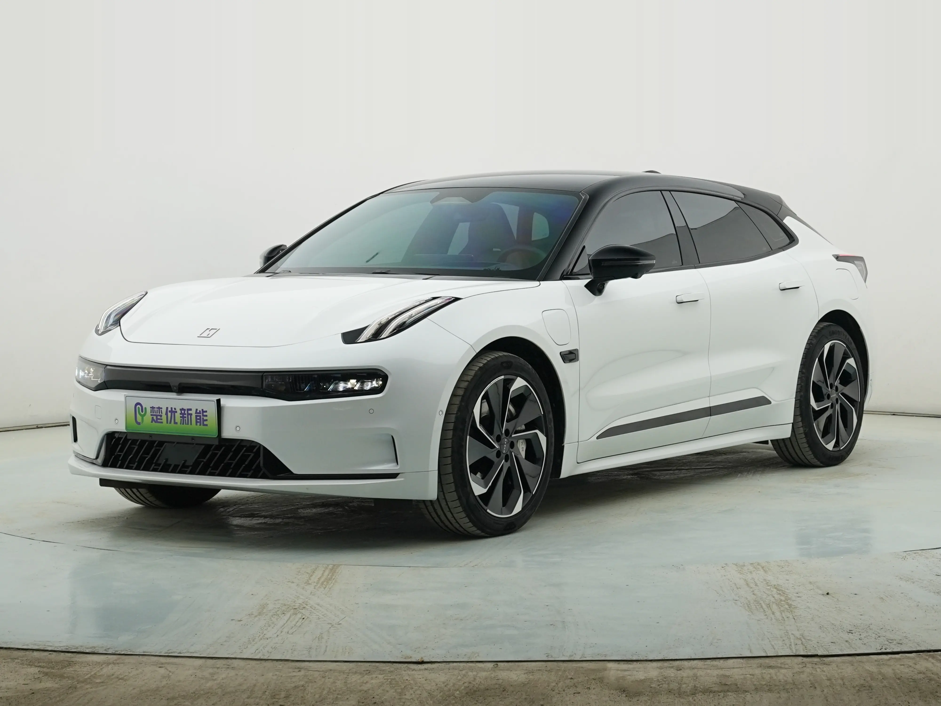 ZEEKR 001  из Китая