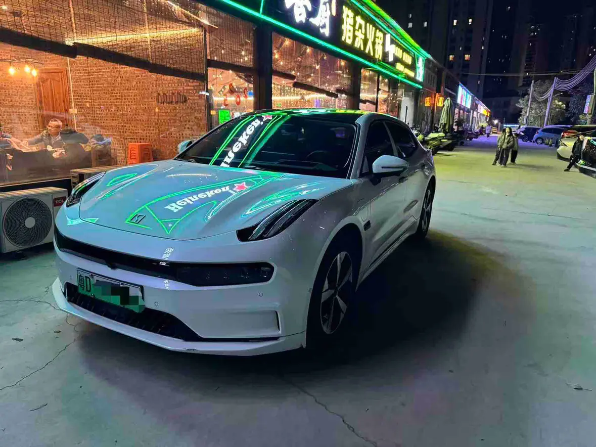 ZEEKR 001  из Китая