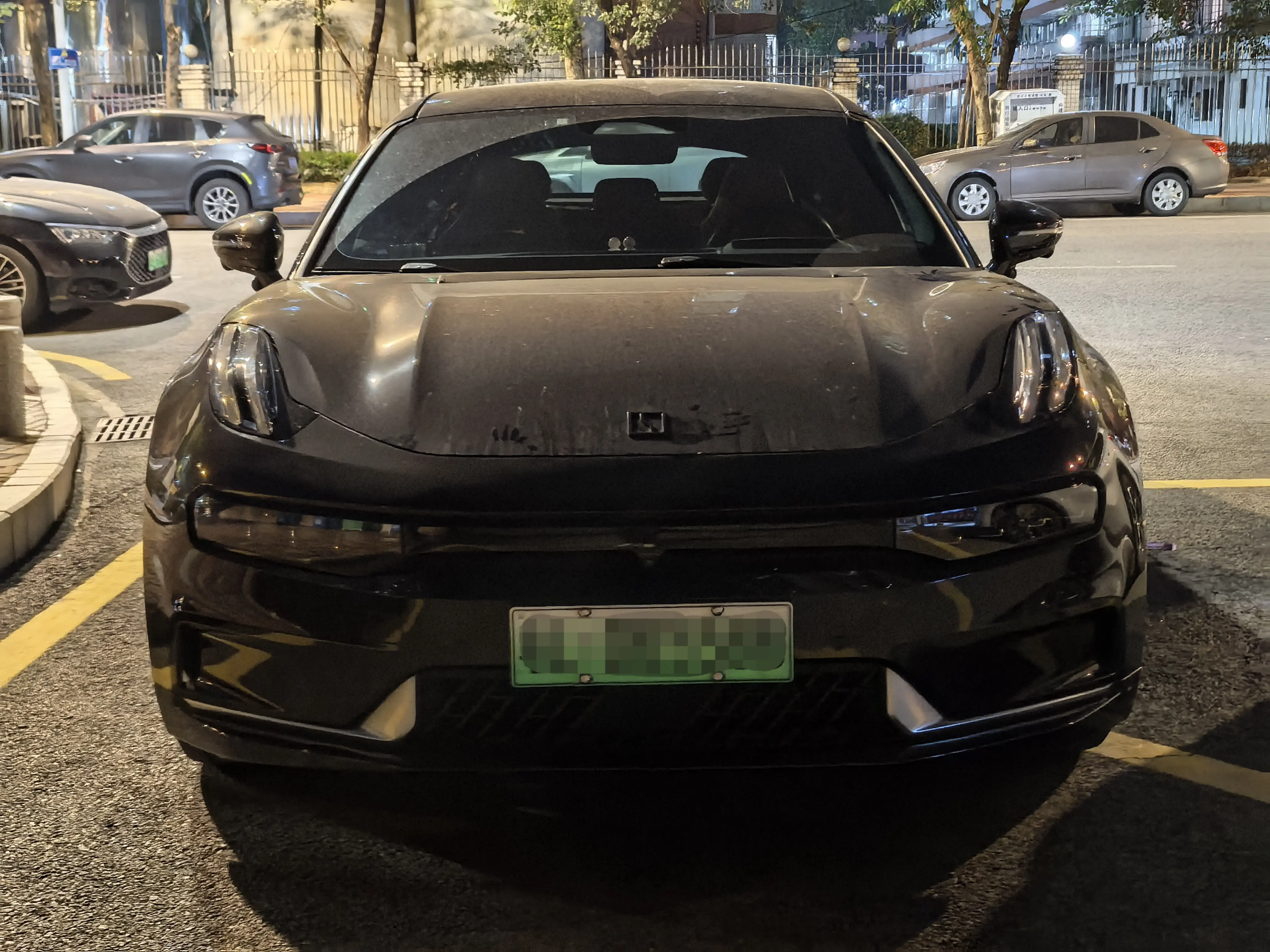 ZEEKR 001  из Китая