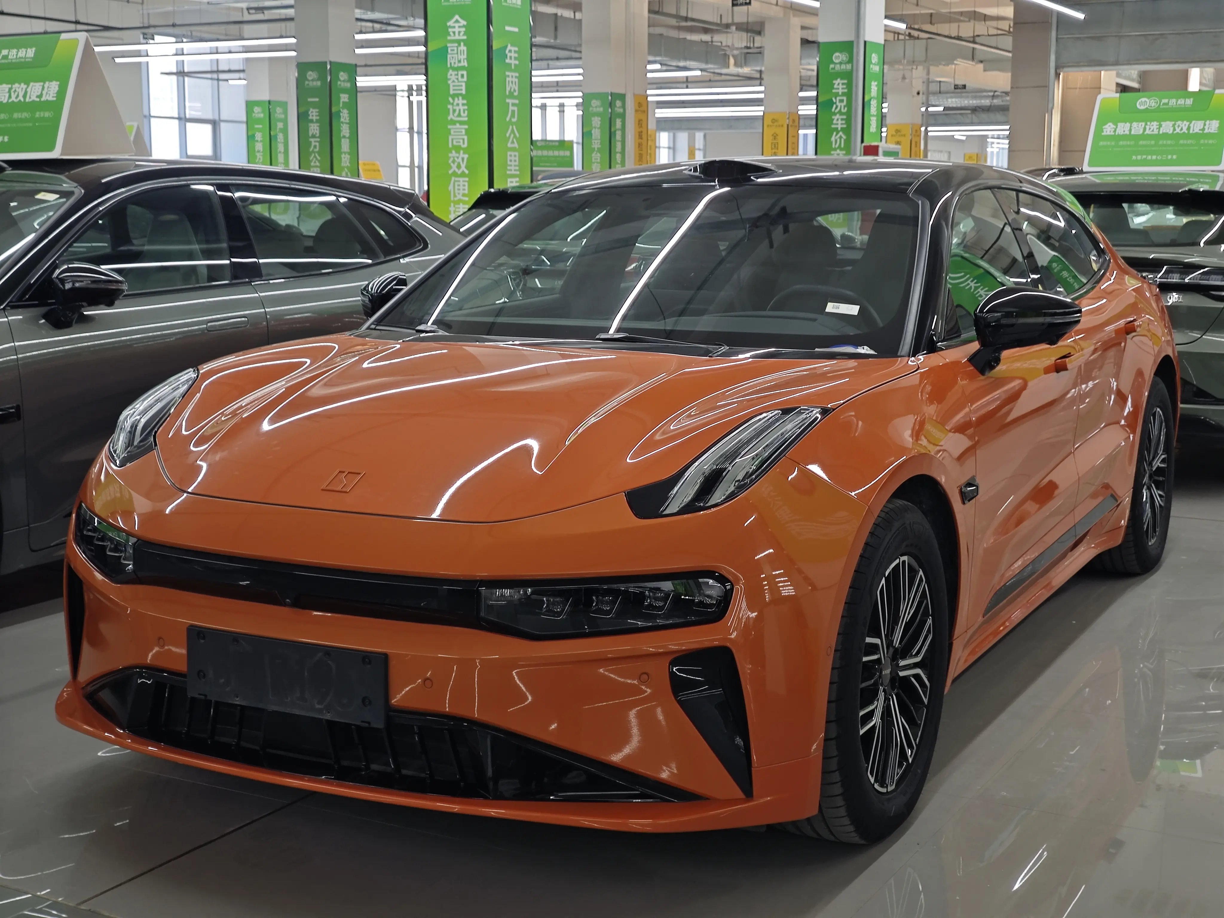 ZEEKR 001  из Китая