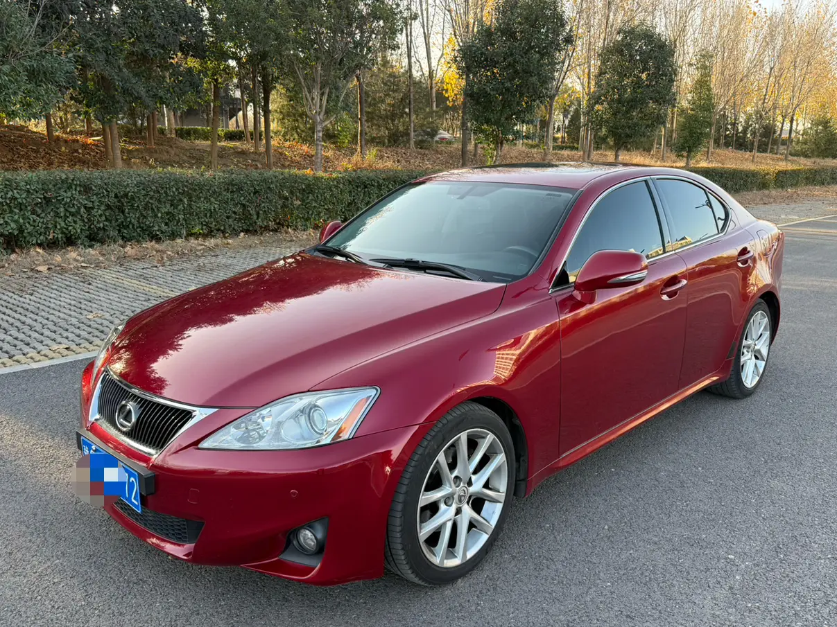Lexus IS  из Китая