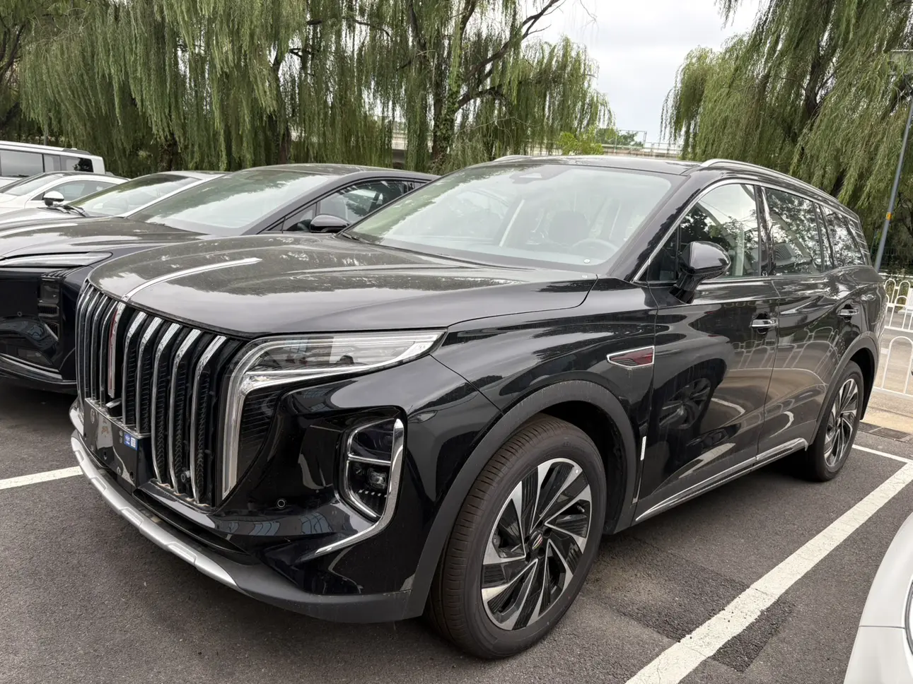Hongqi HS7 PHEV  из Китая