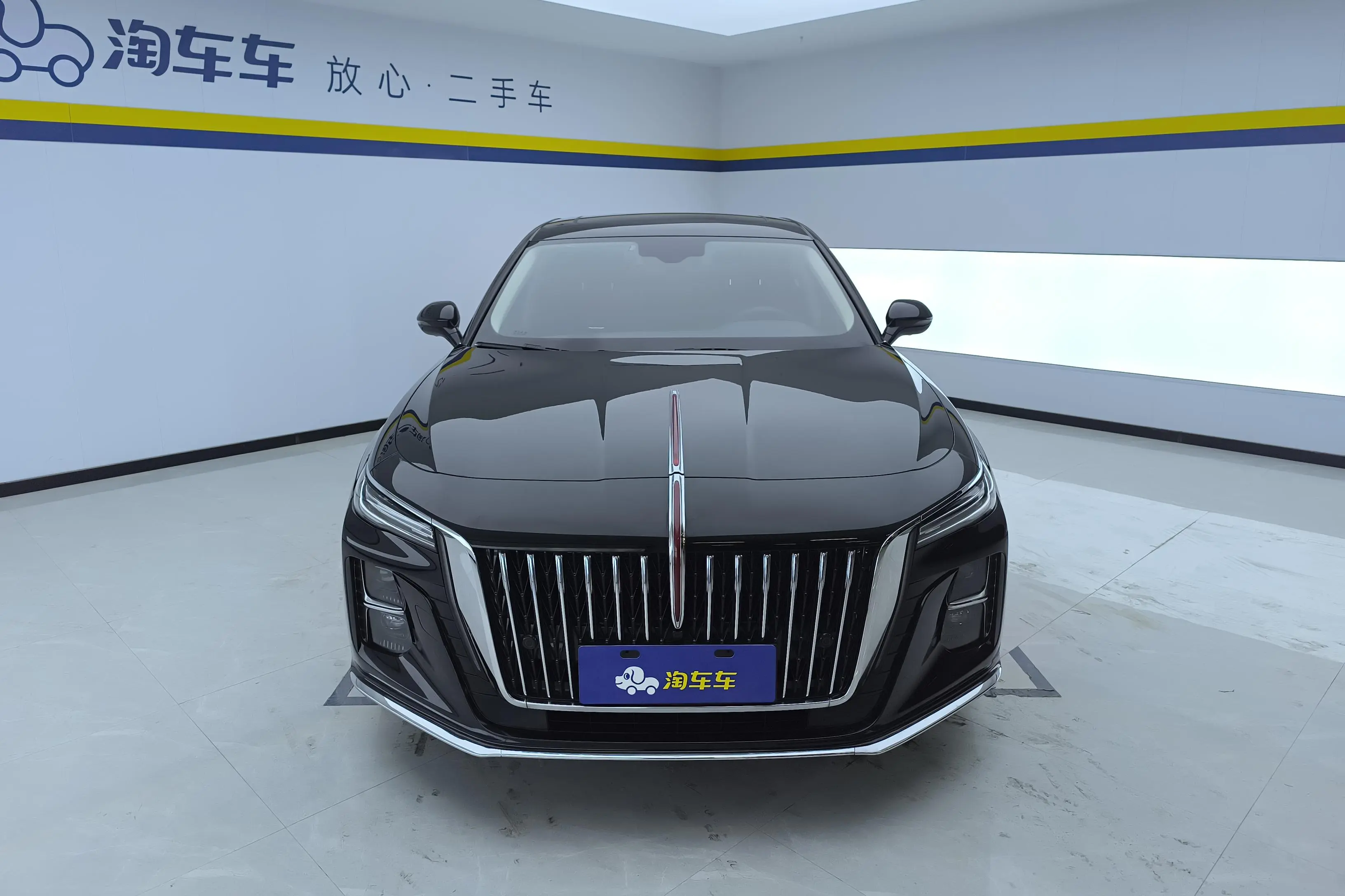 Hongqi H5  из Китая