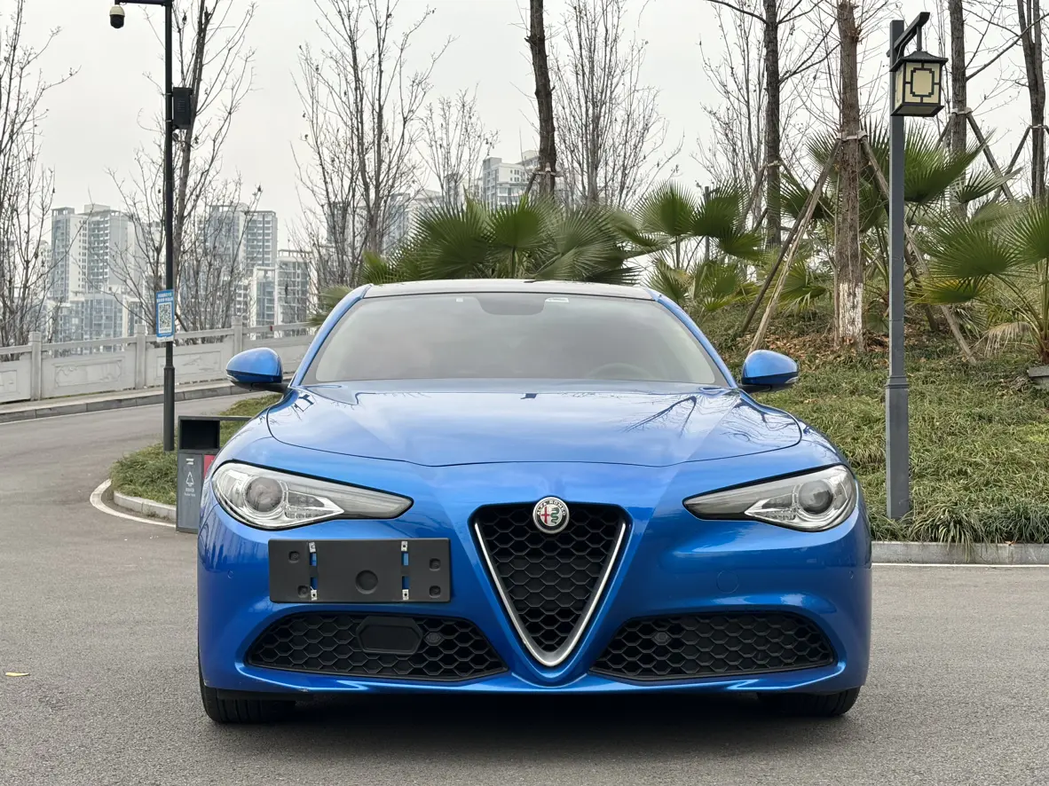 Alfa romeo Giulia Juliet  из Китая