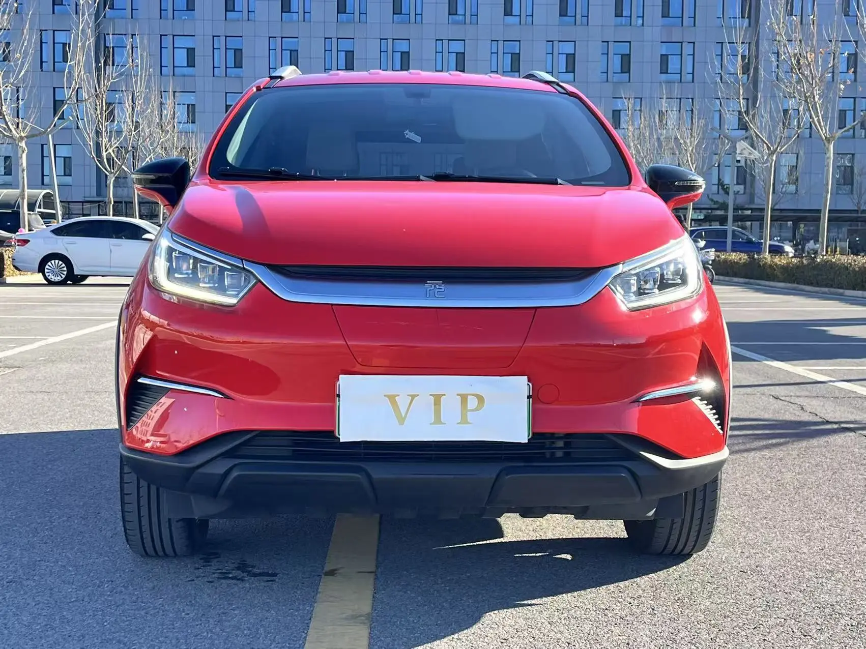 BYD Yuan Pro  из Китая