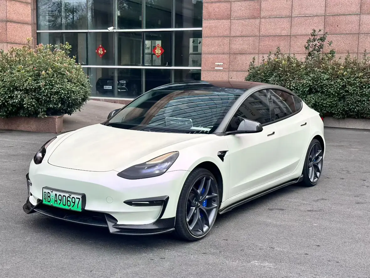 Tesla Model 3  из Китая