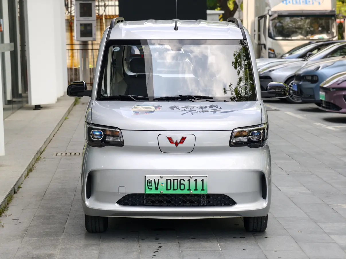 Wuling Zhiguang EV  из Китая