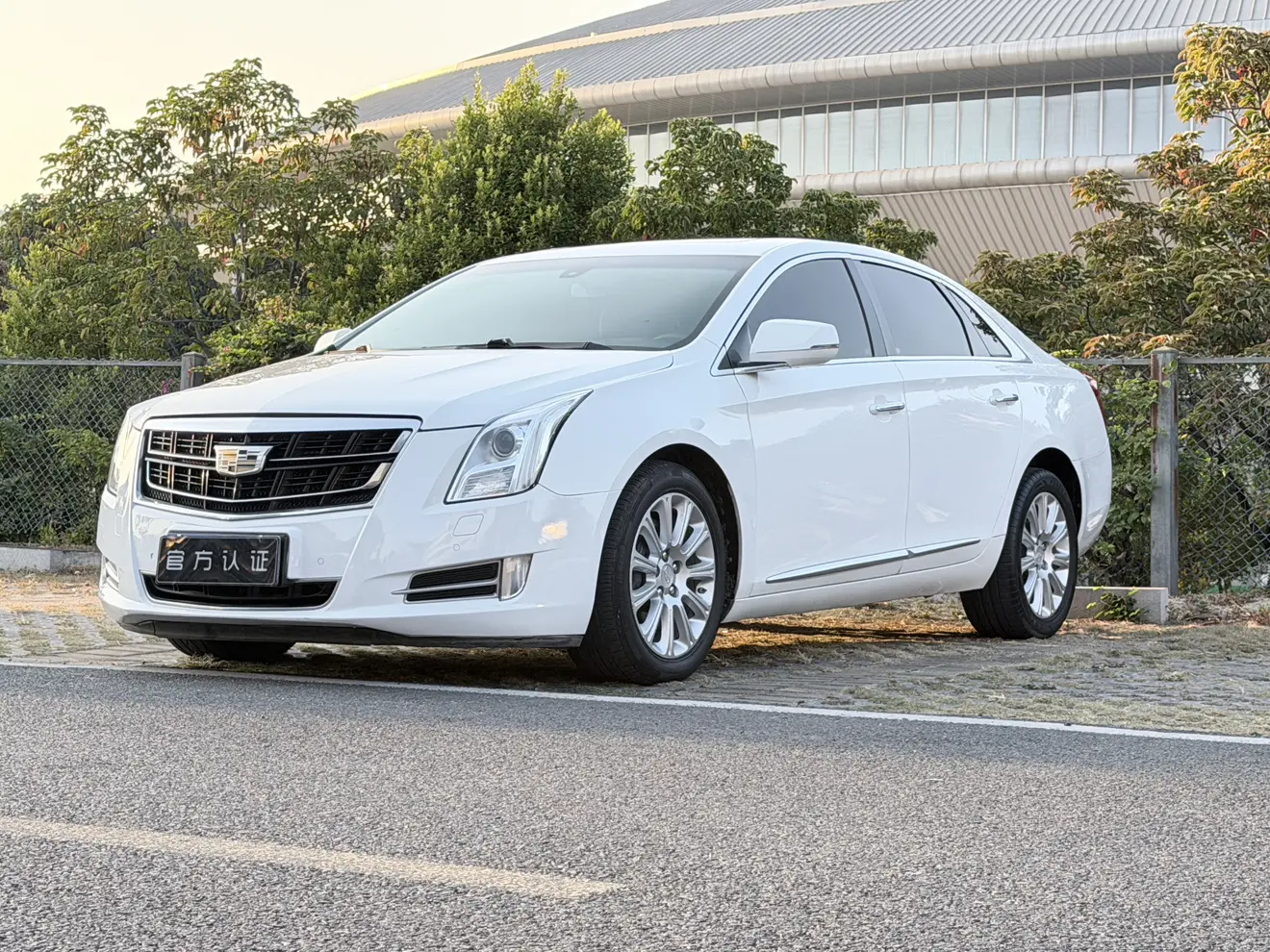 Cadillac XTS  из Китая