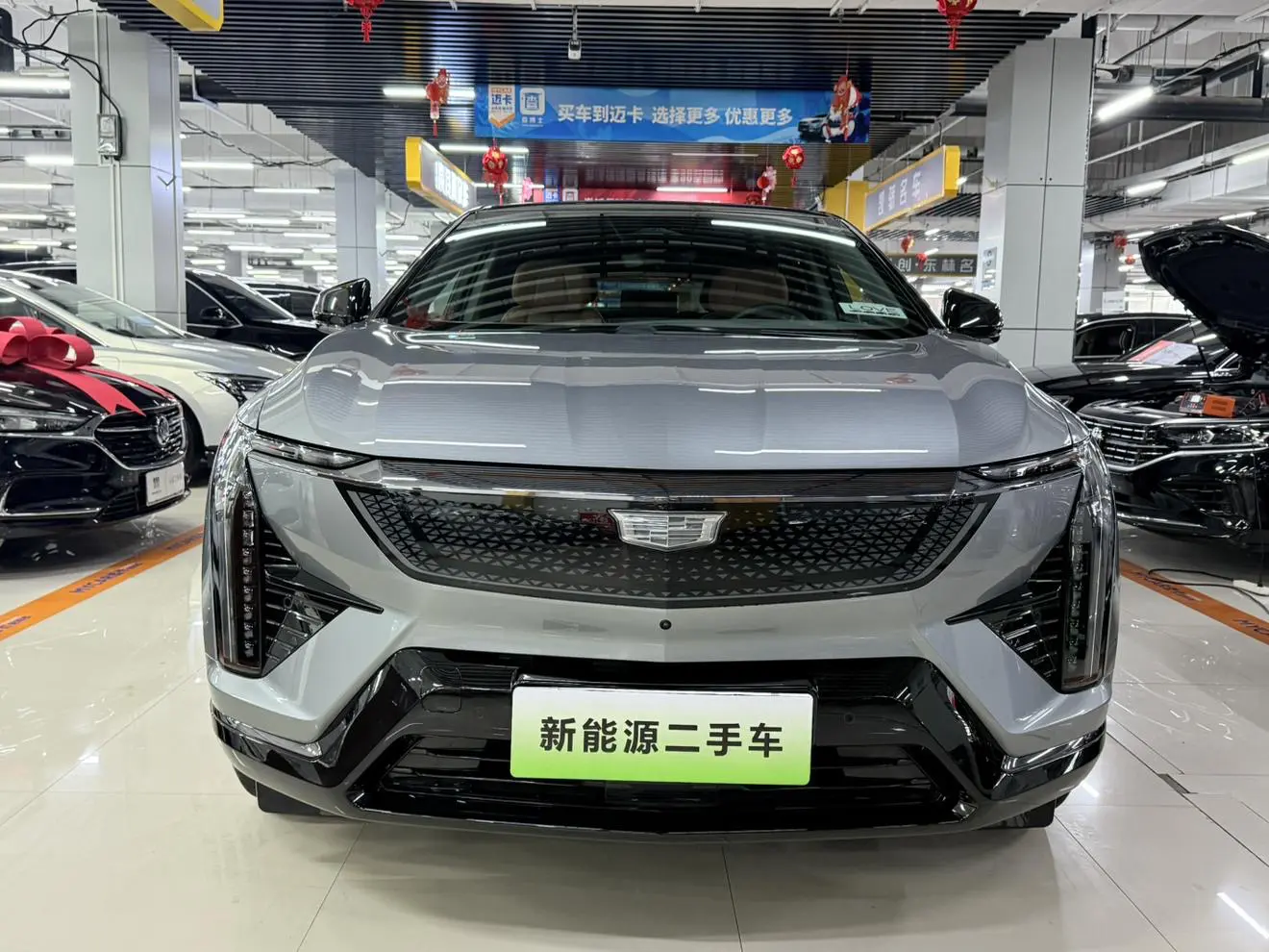 Cadillac IQ Aoge  из Китая