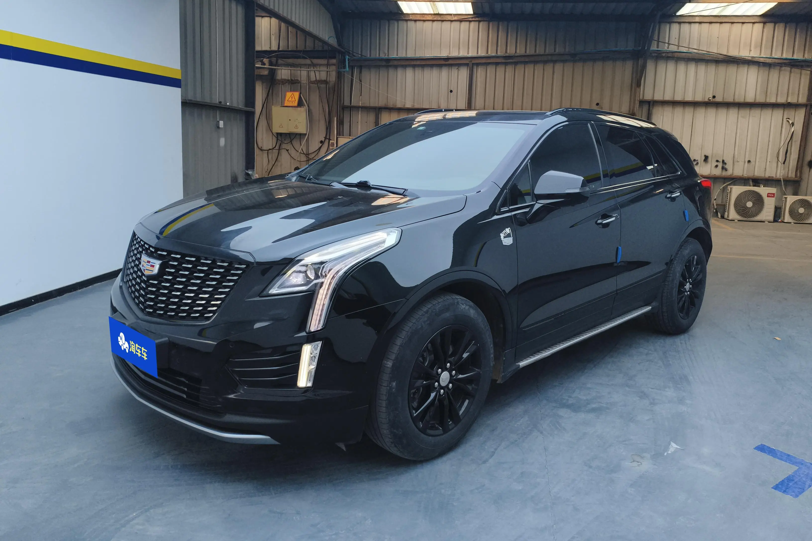 Cadillac XT5  из Китая