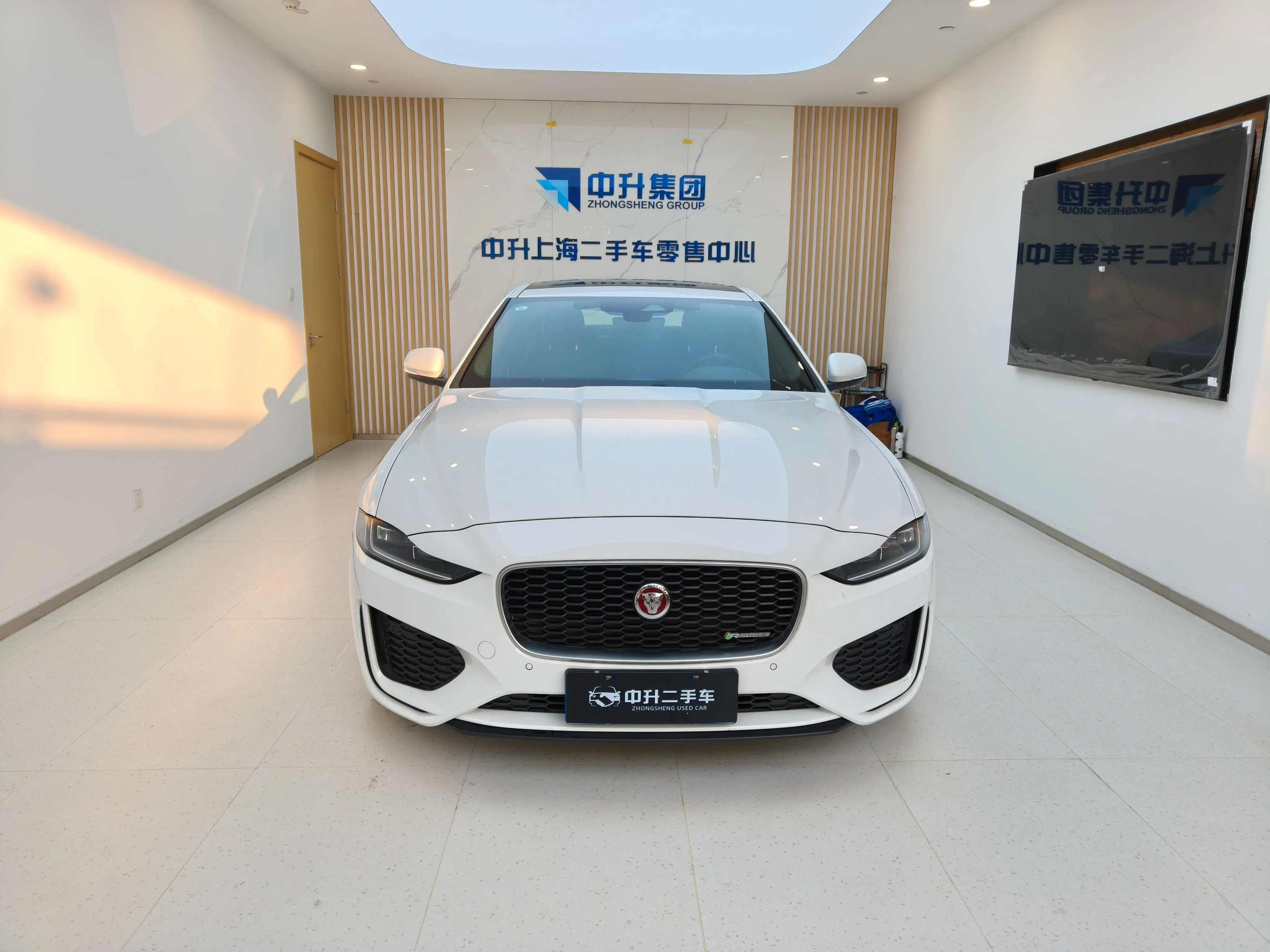 Jaguar XEL  из Китая