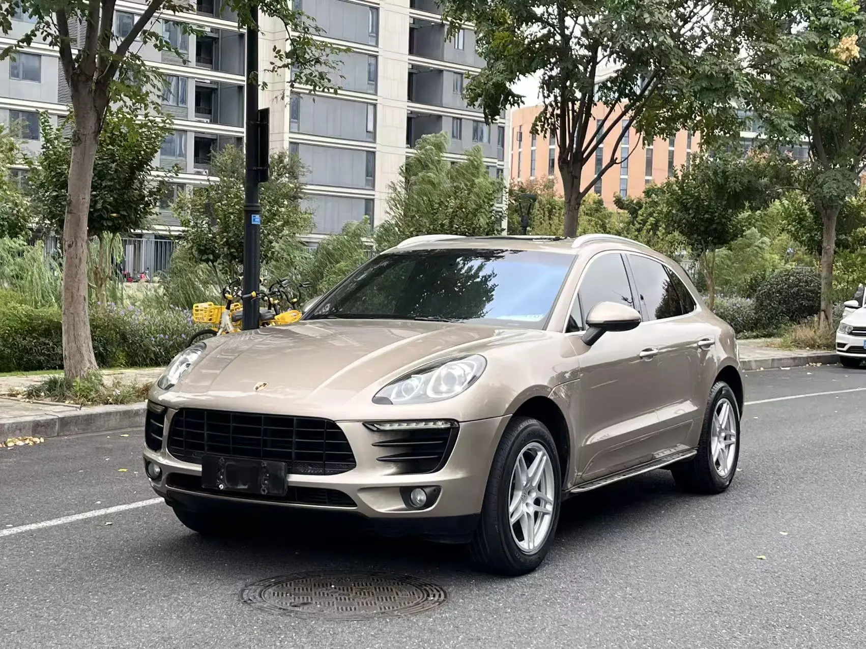 Porsche Macan  из Китая