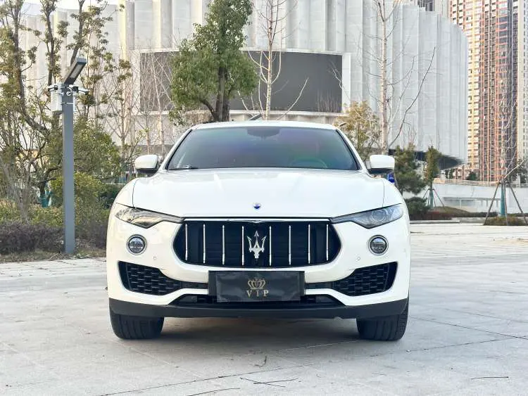 Maserati Levante  из Китая