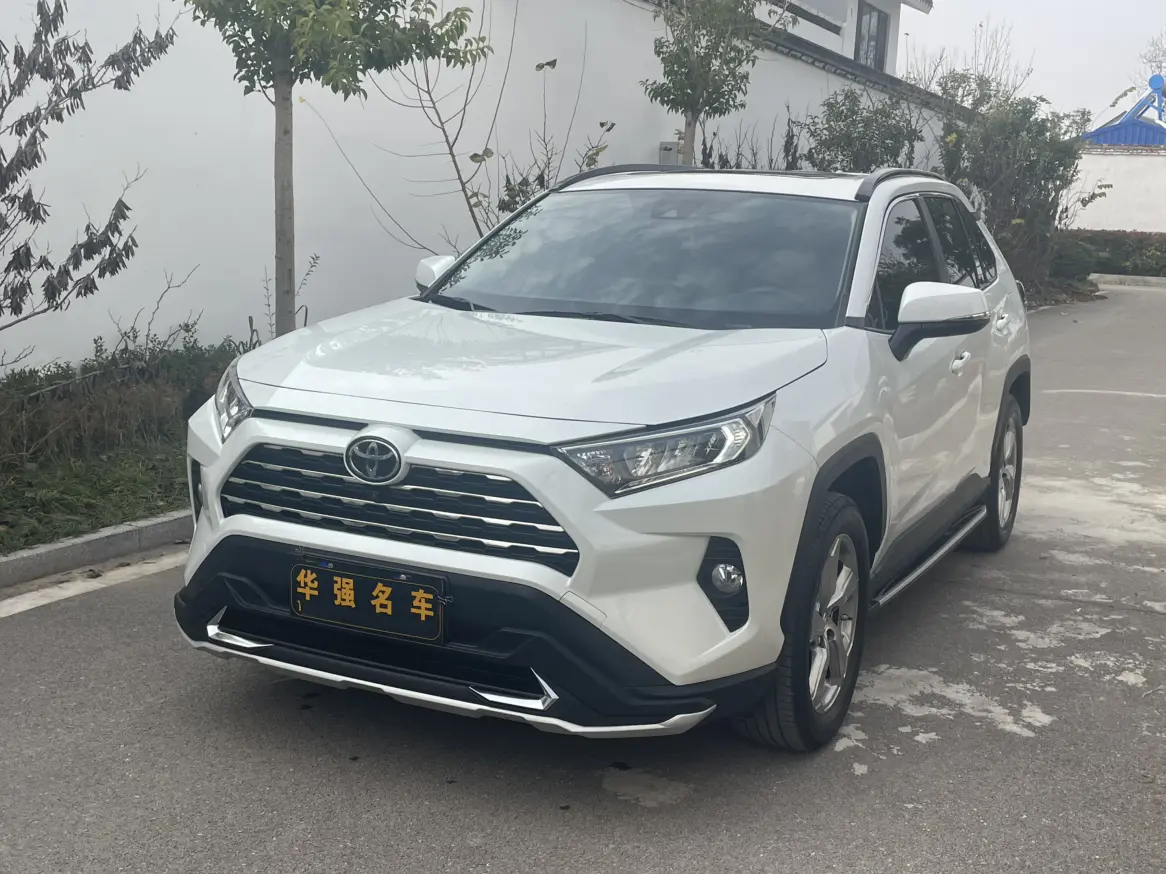 Toyota RAV4  из Китая