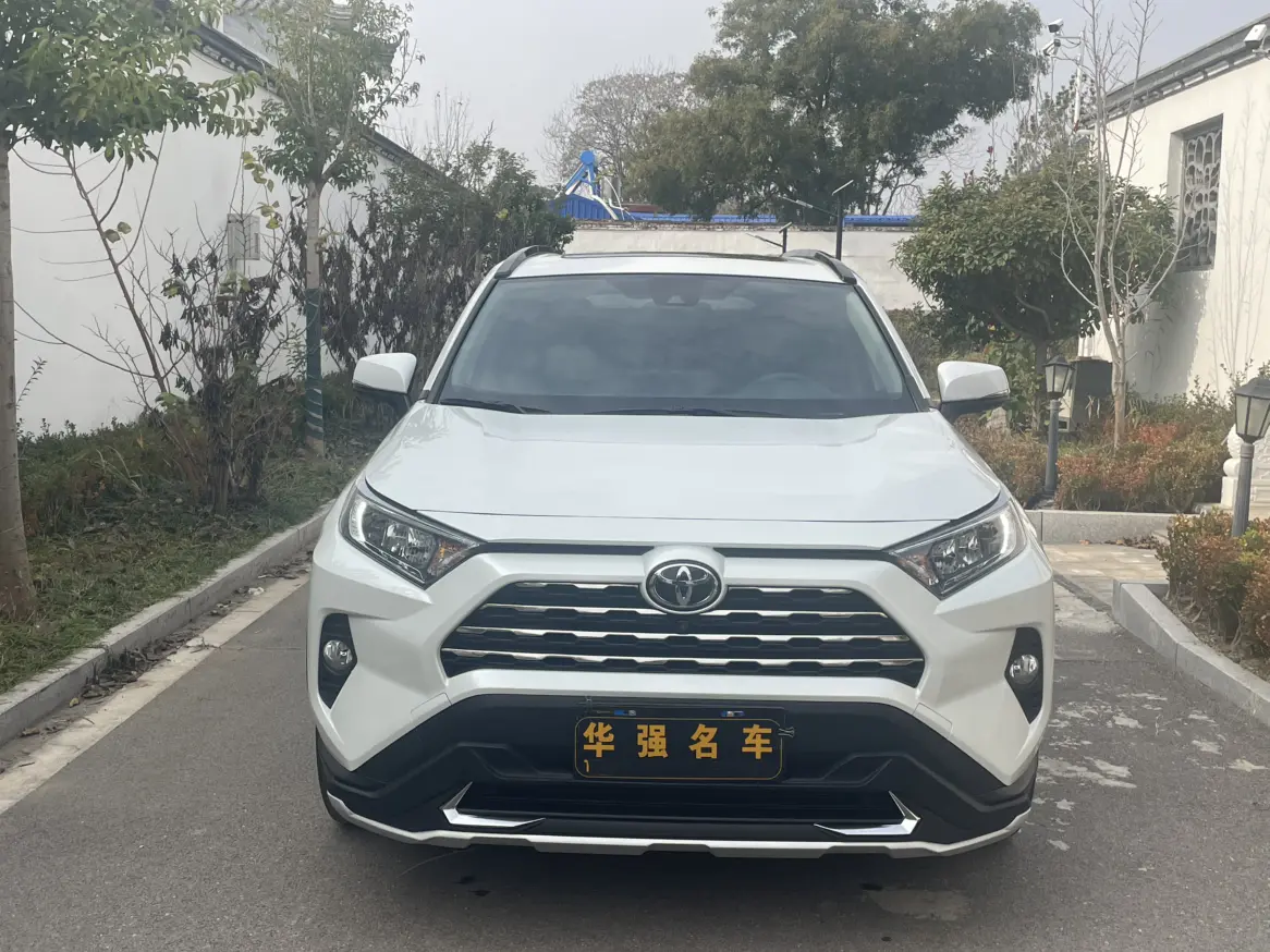 Toyota RAV4  из Китая