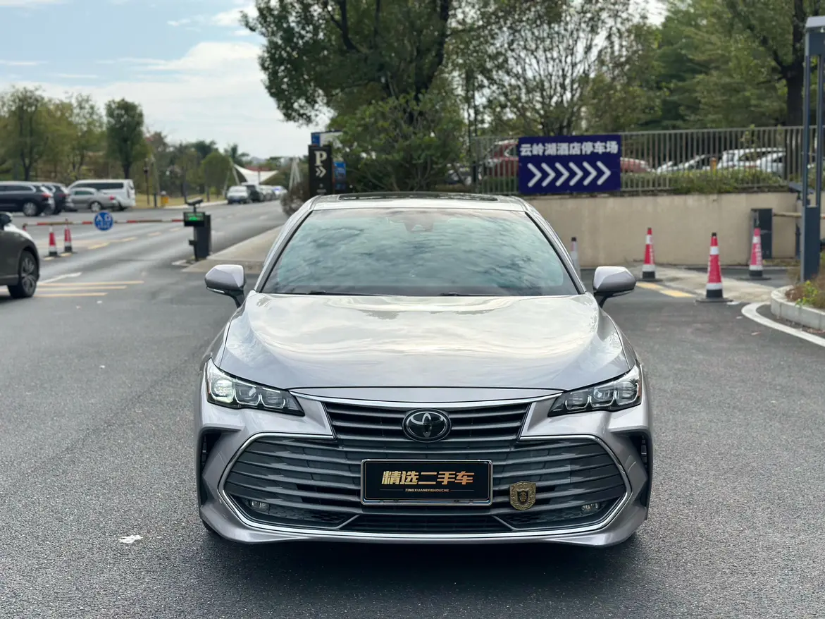 Toyota Avalon (Asian dragon)  из Китая