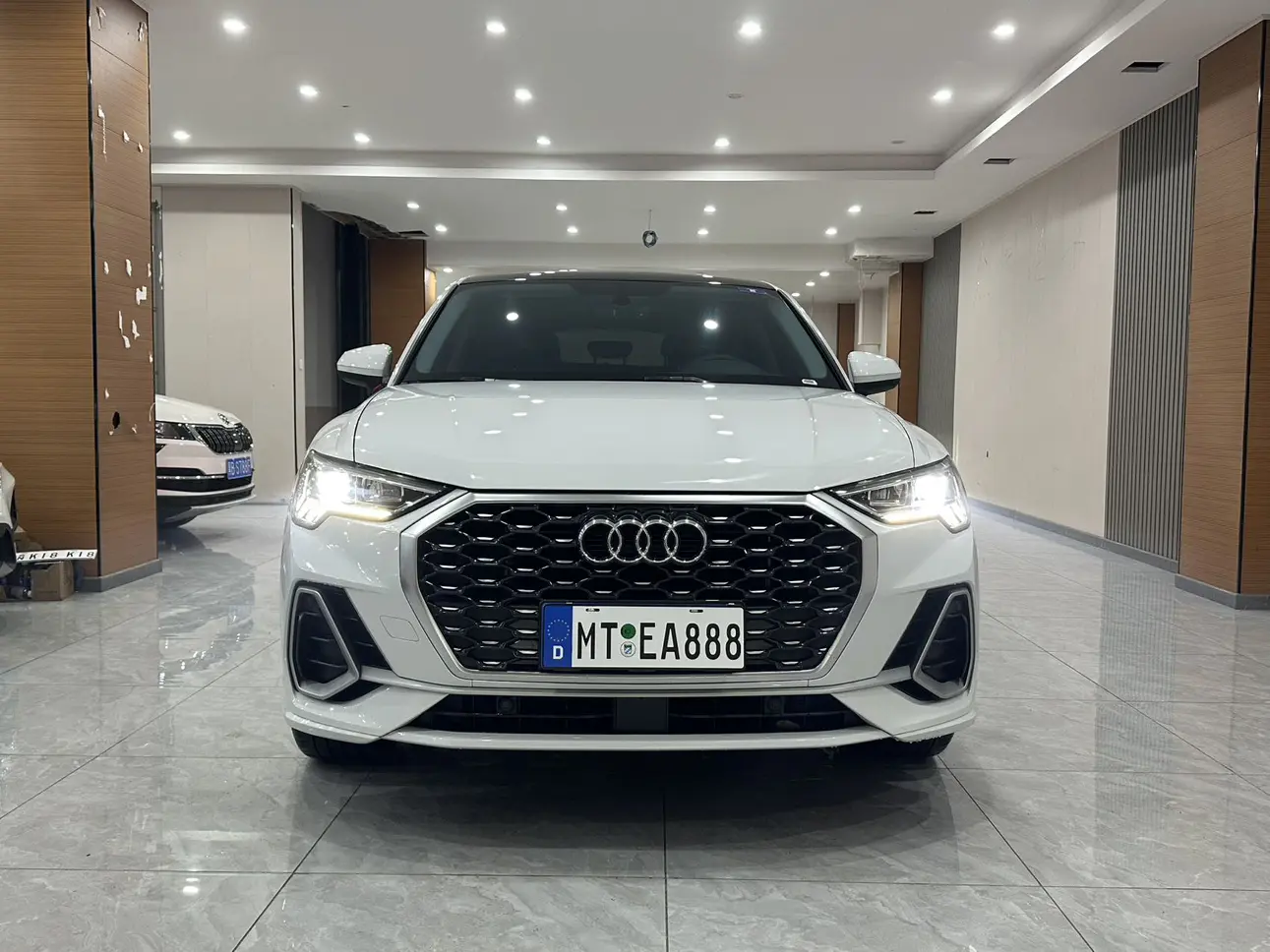 Audi Q3 Sportback  из Китая