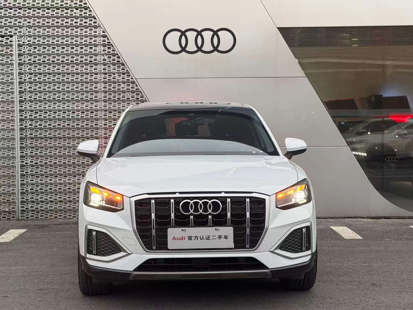 Audi Q2L  из Китая