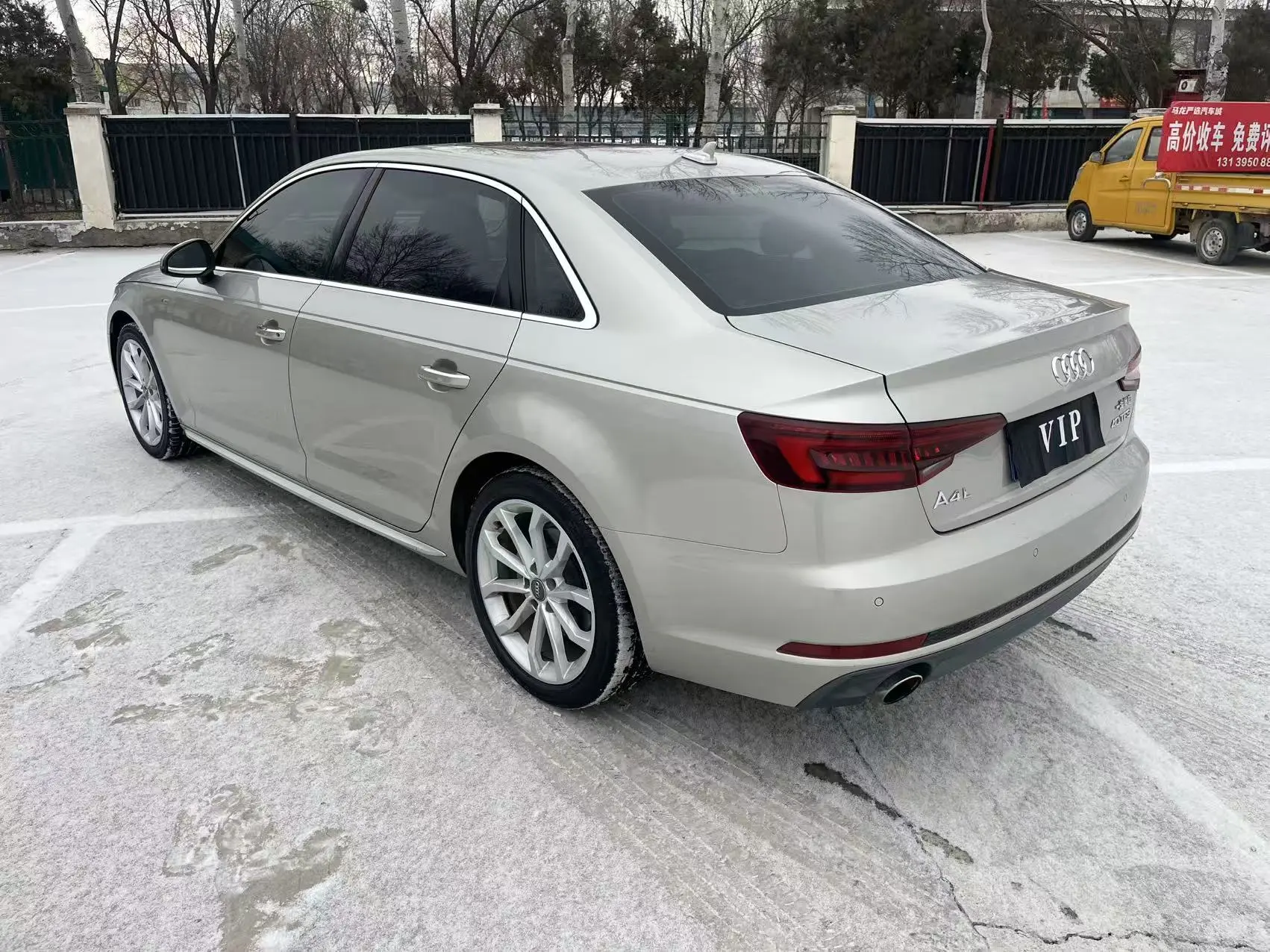 Audi A4L  из Китая