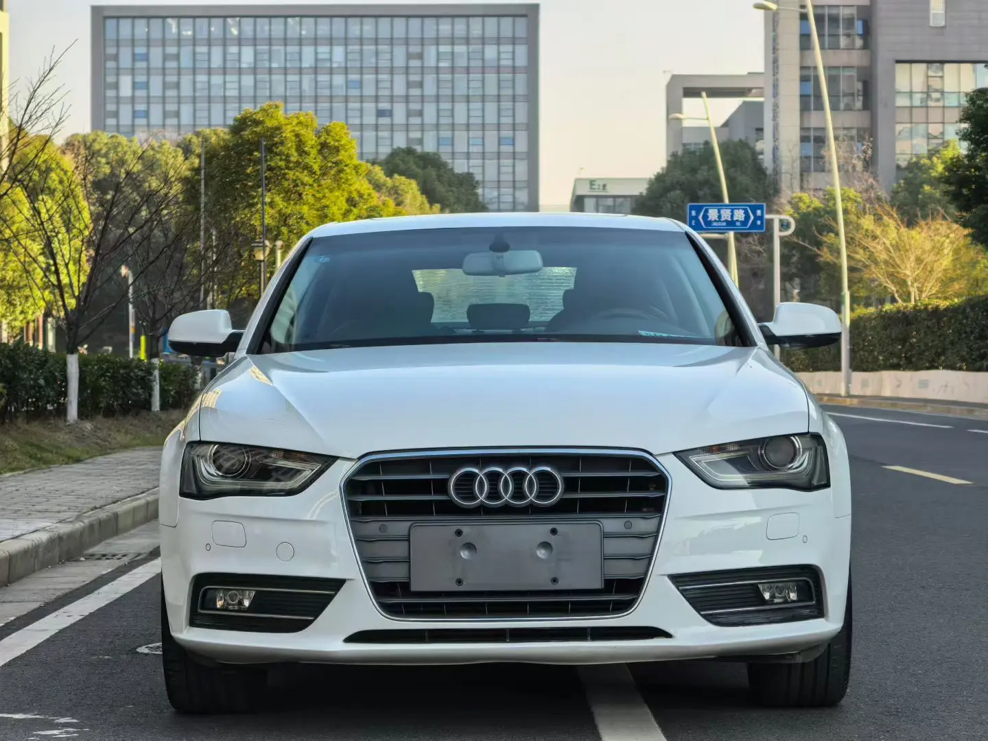 Audi A4L  из Китая