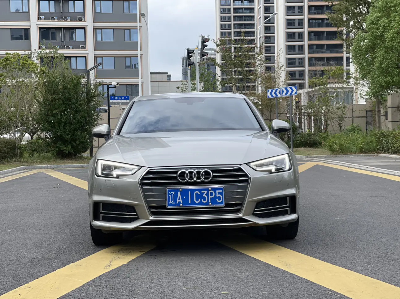 Audi A4L  из Китая