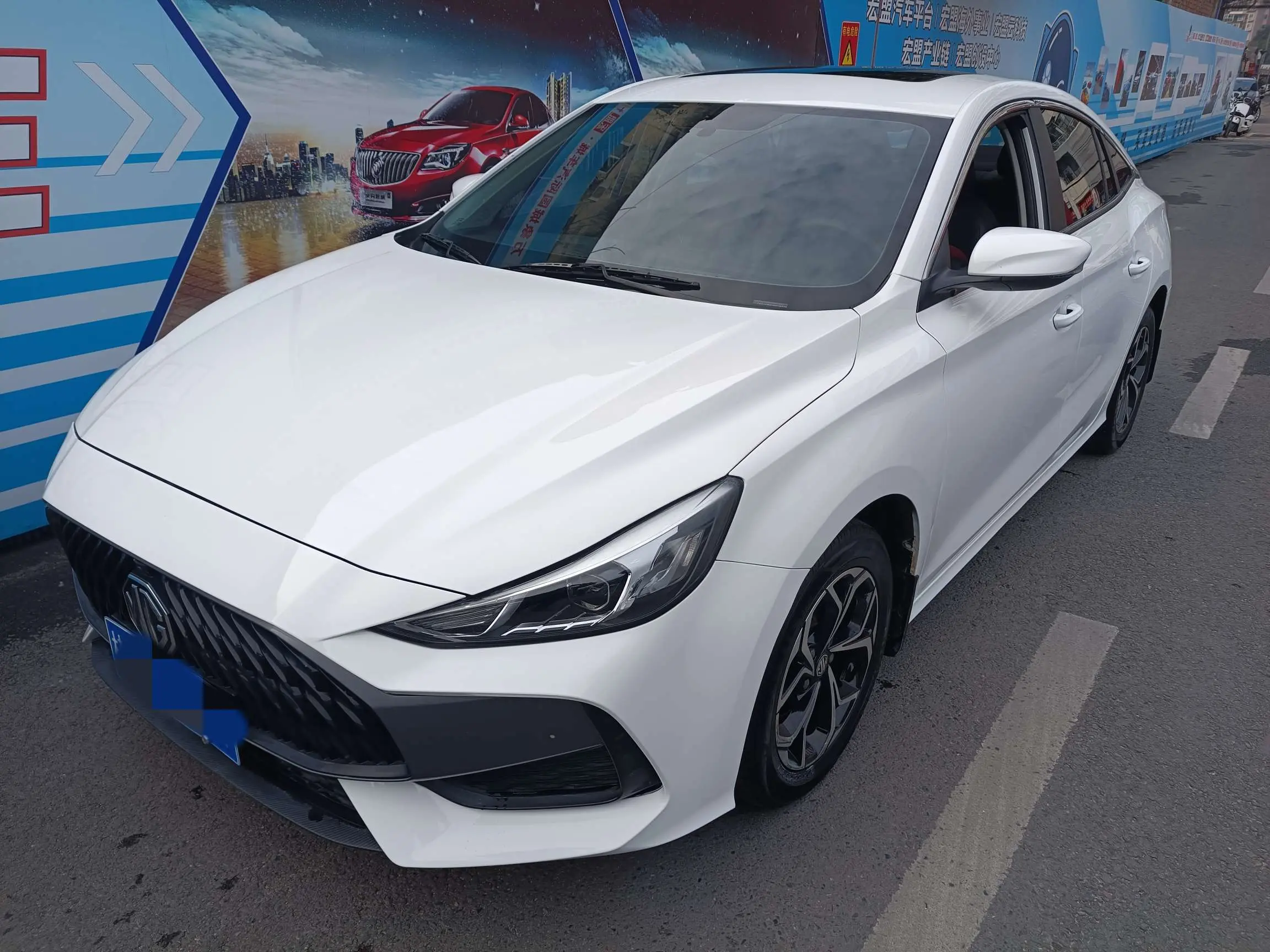 MG 5  из Китая