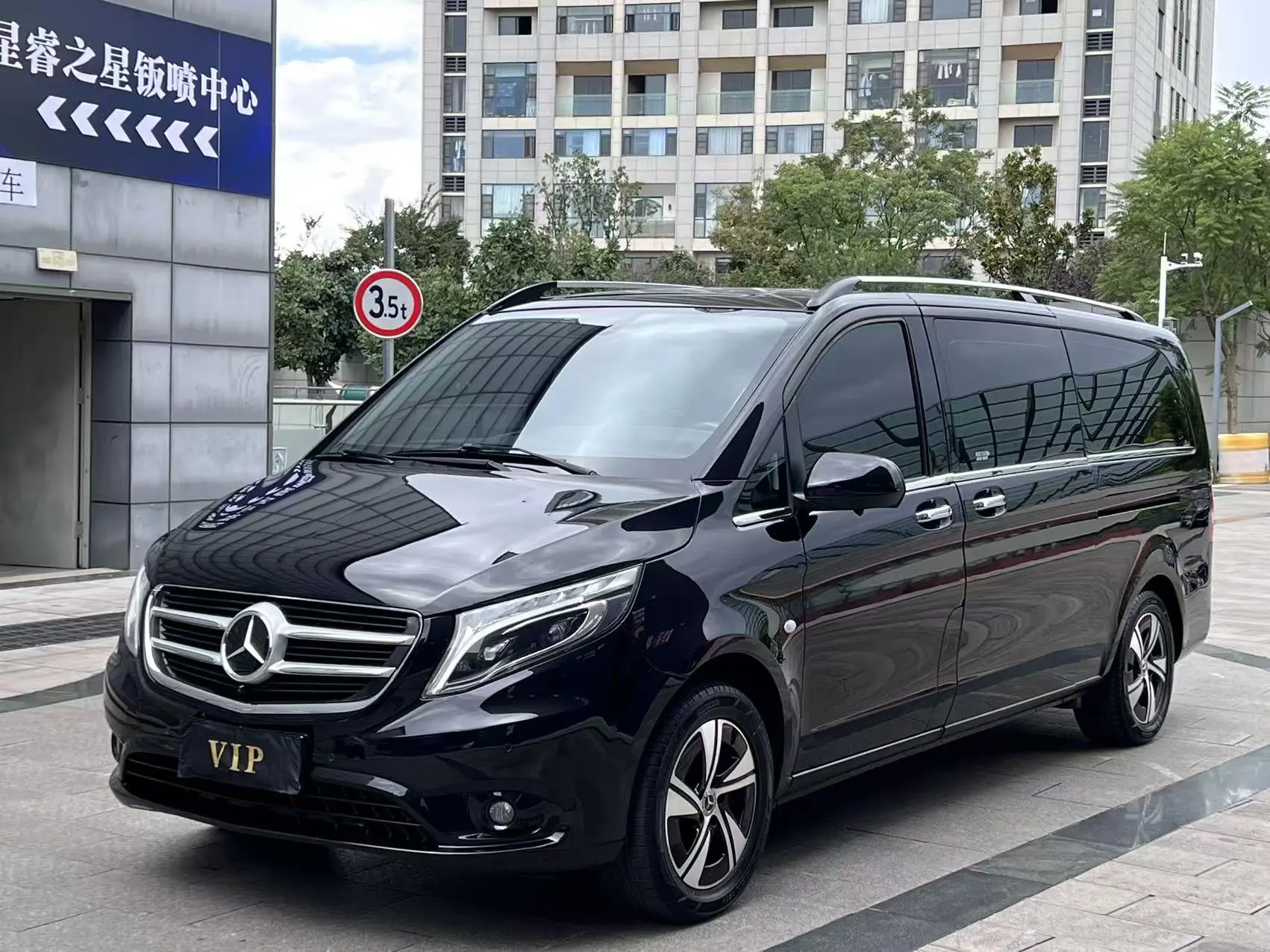 Mercedes-Benz Vito  из Китая