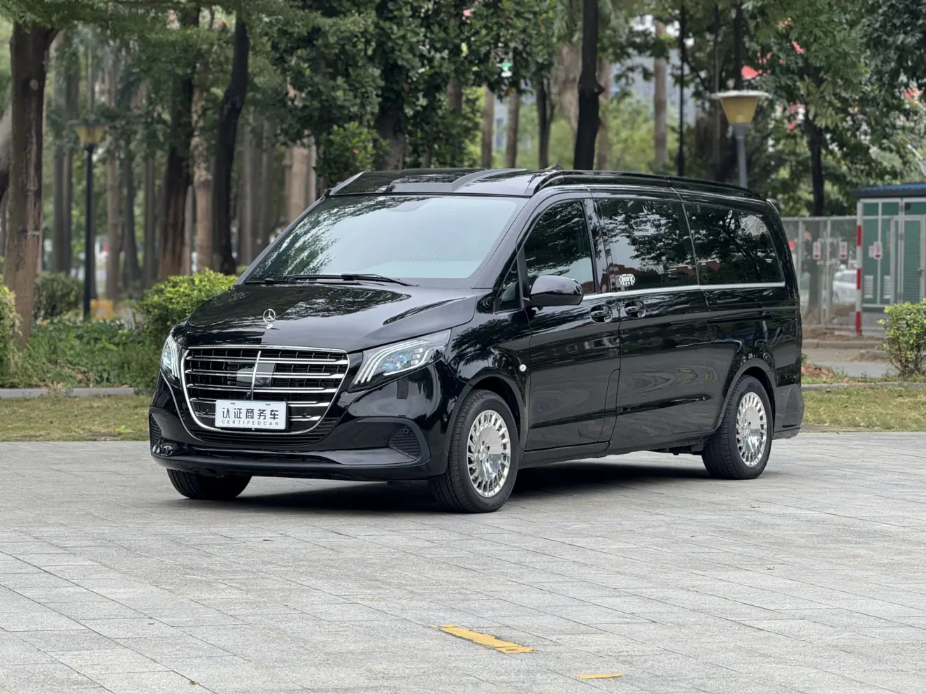 Mercedes-Benz Vito  из Китая