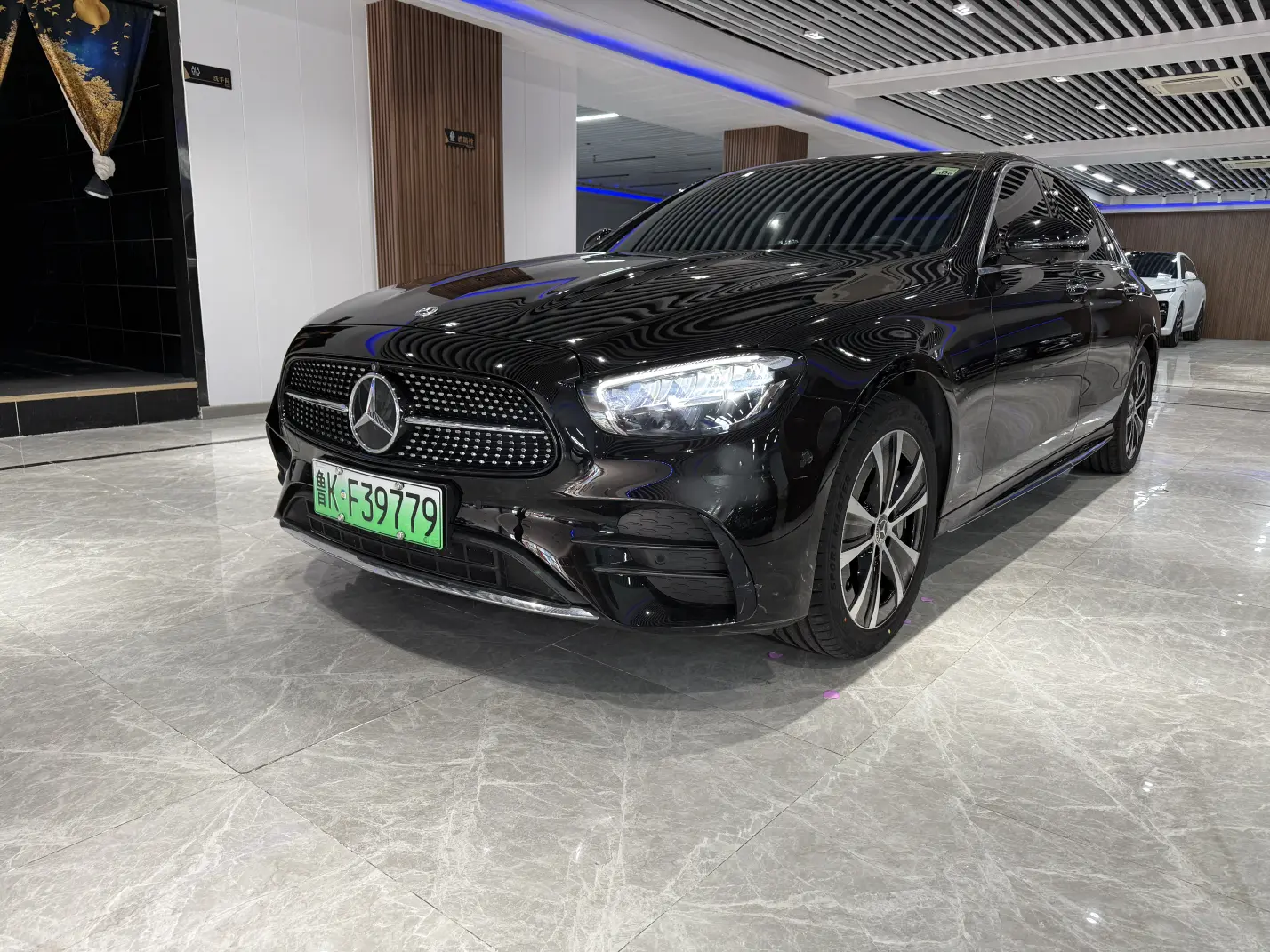 Mercedes-Benz E-Class PHEV  из Китая