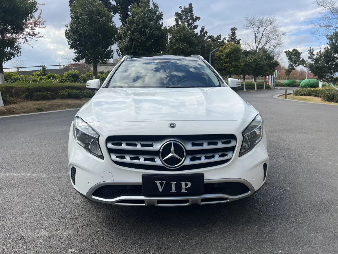 Mercedes-Benz GLA  из Китая