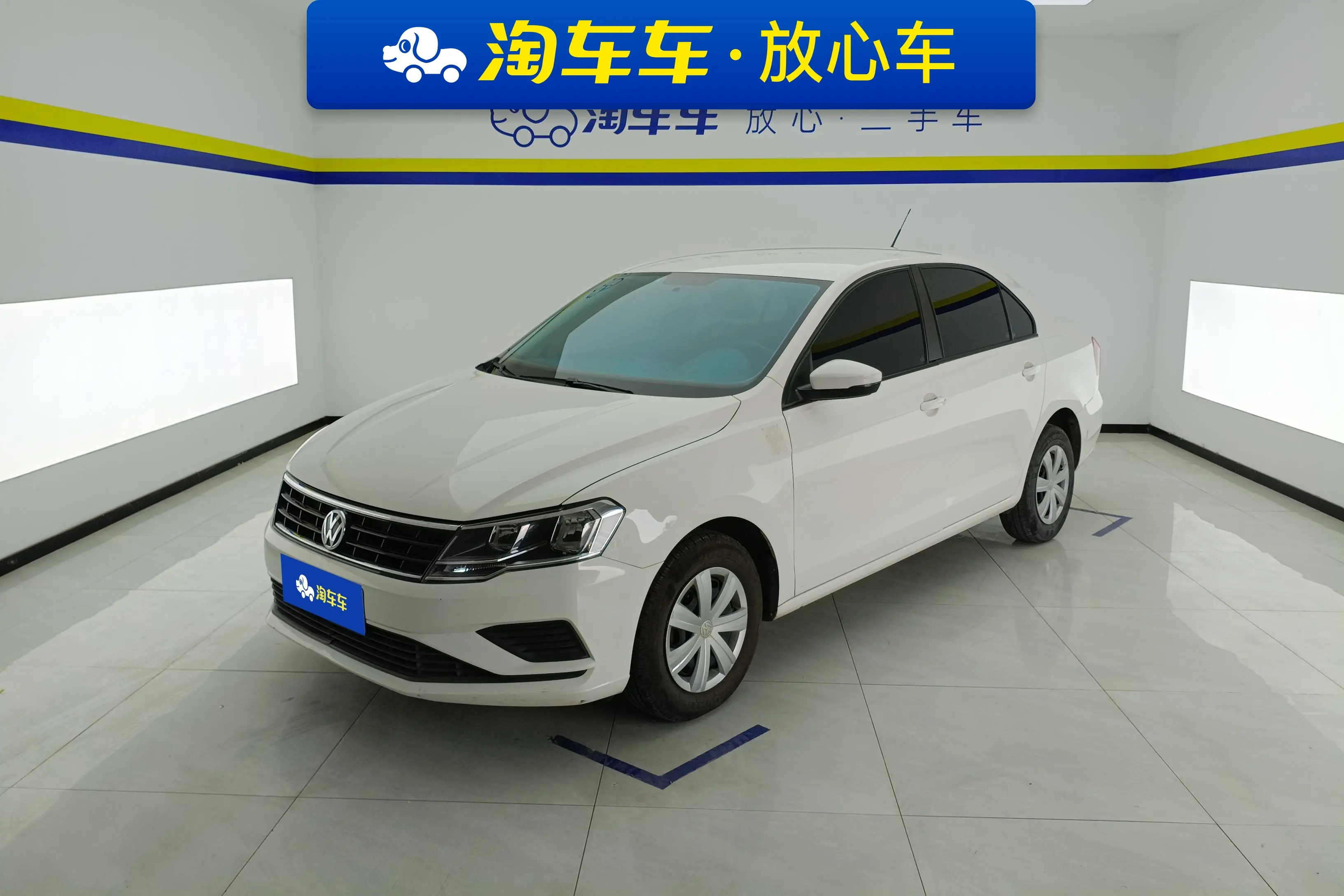 Volkswagen Jetta  из Китая