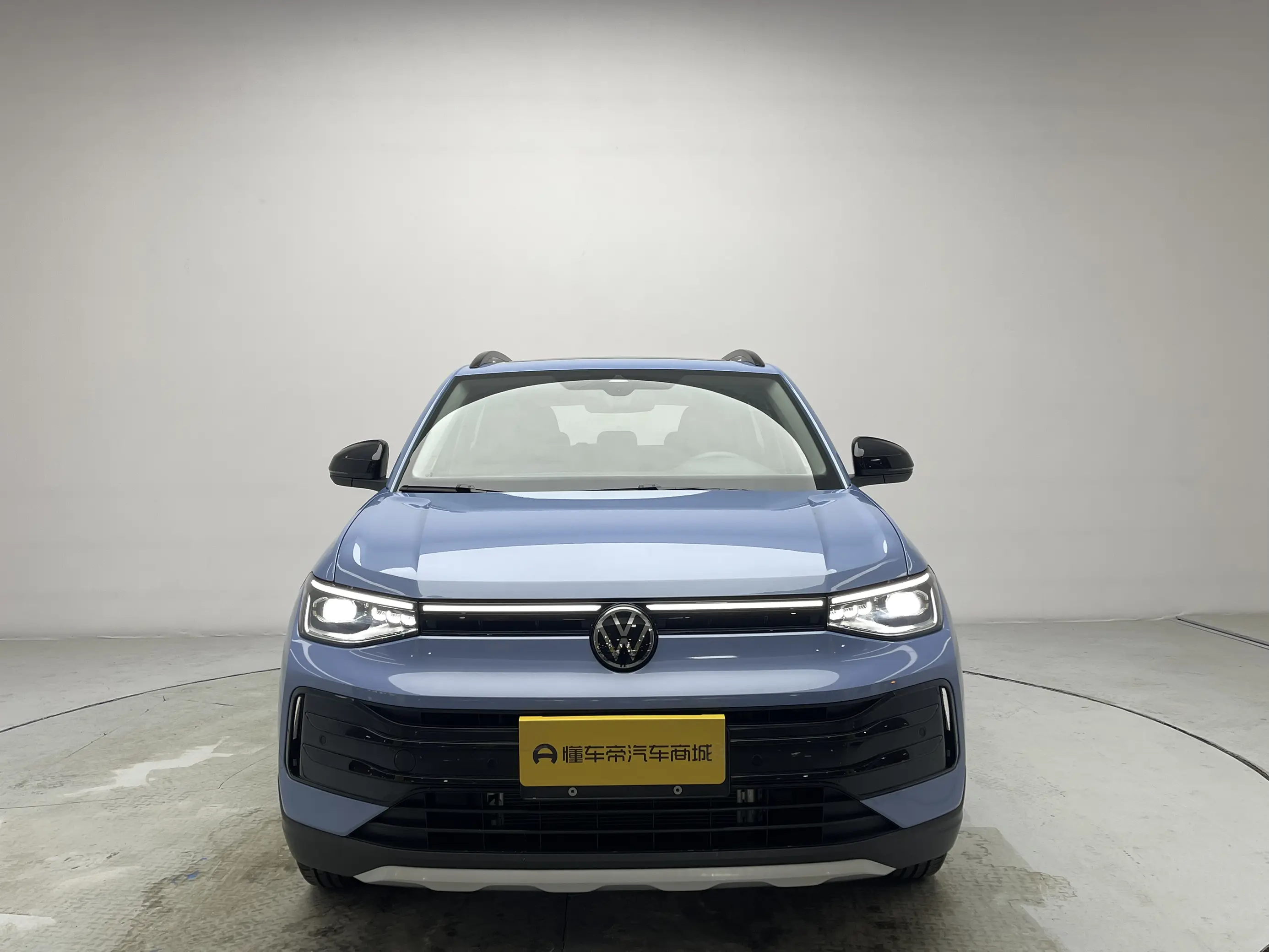 Volkswagen Tharu  из Китая