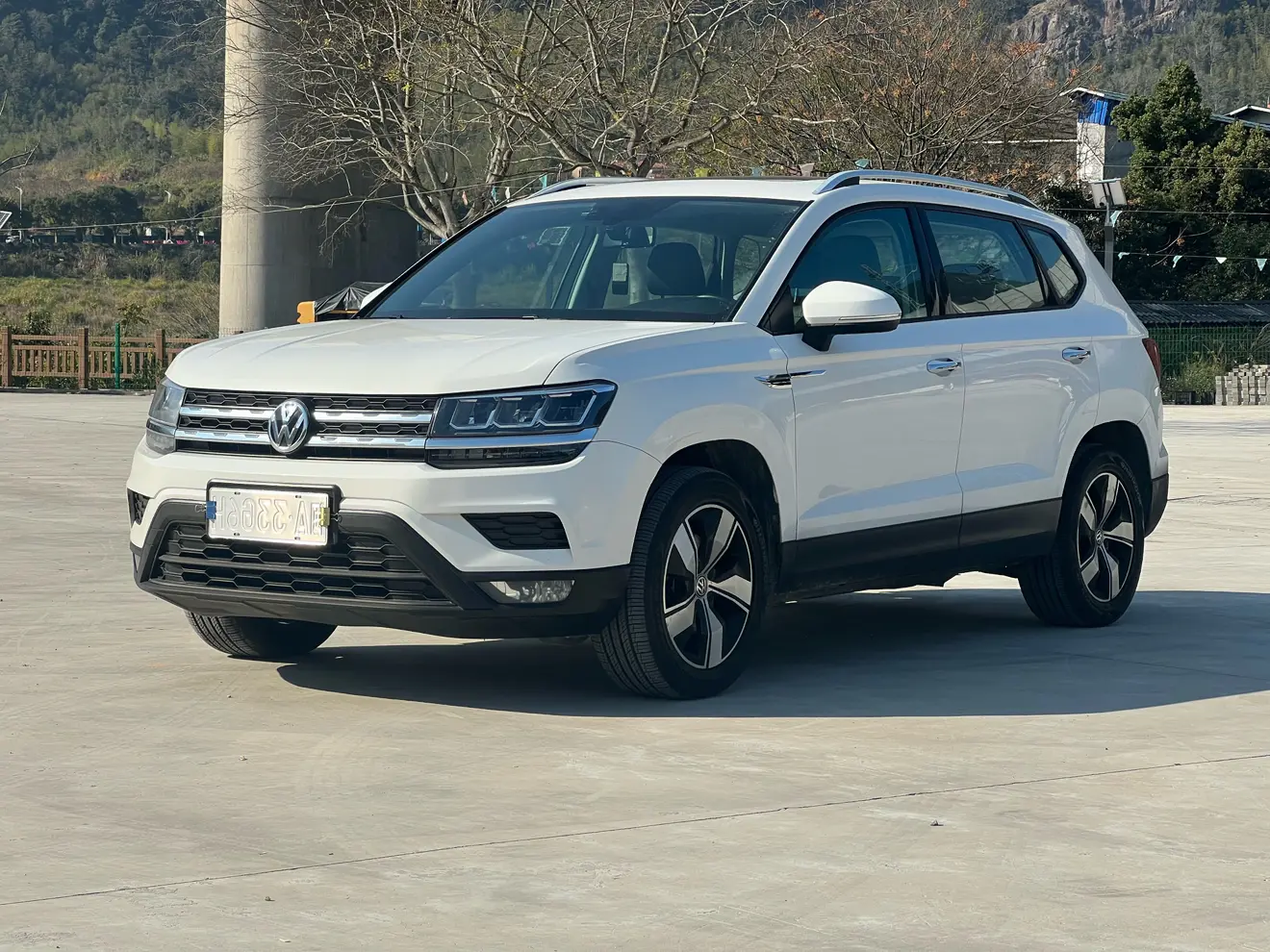 Volkswagen Tharu  из Китая