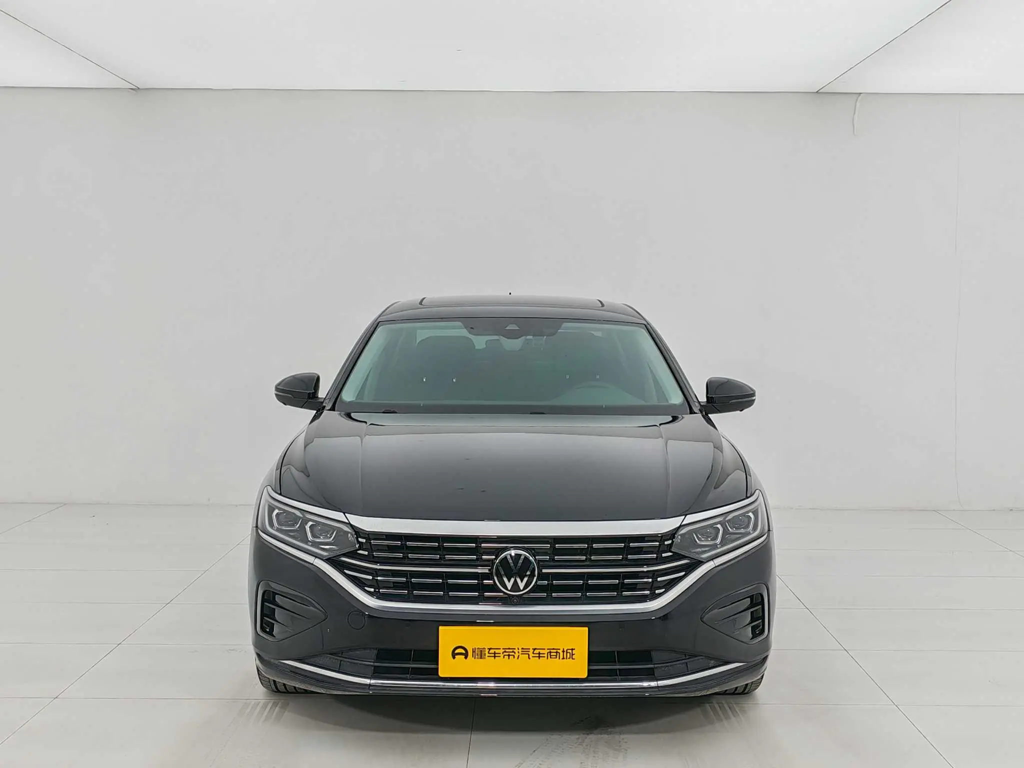 Volkswagen Passat  из Китая