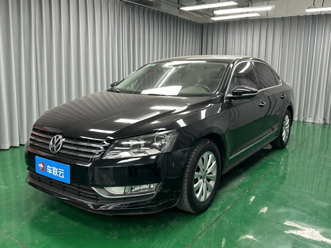 Volkswagen Passat  из Китая