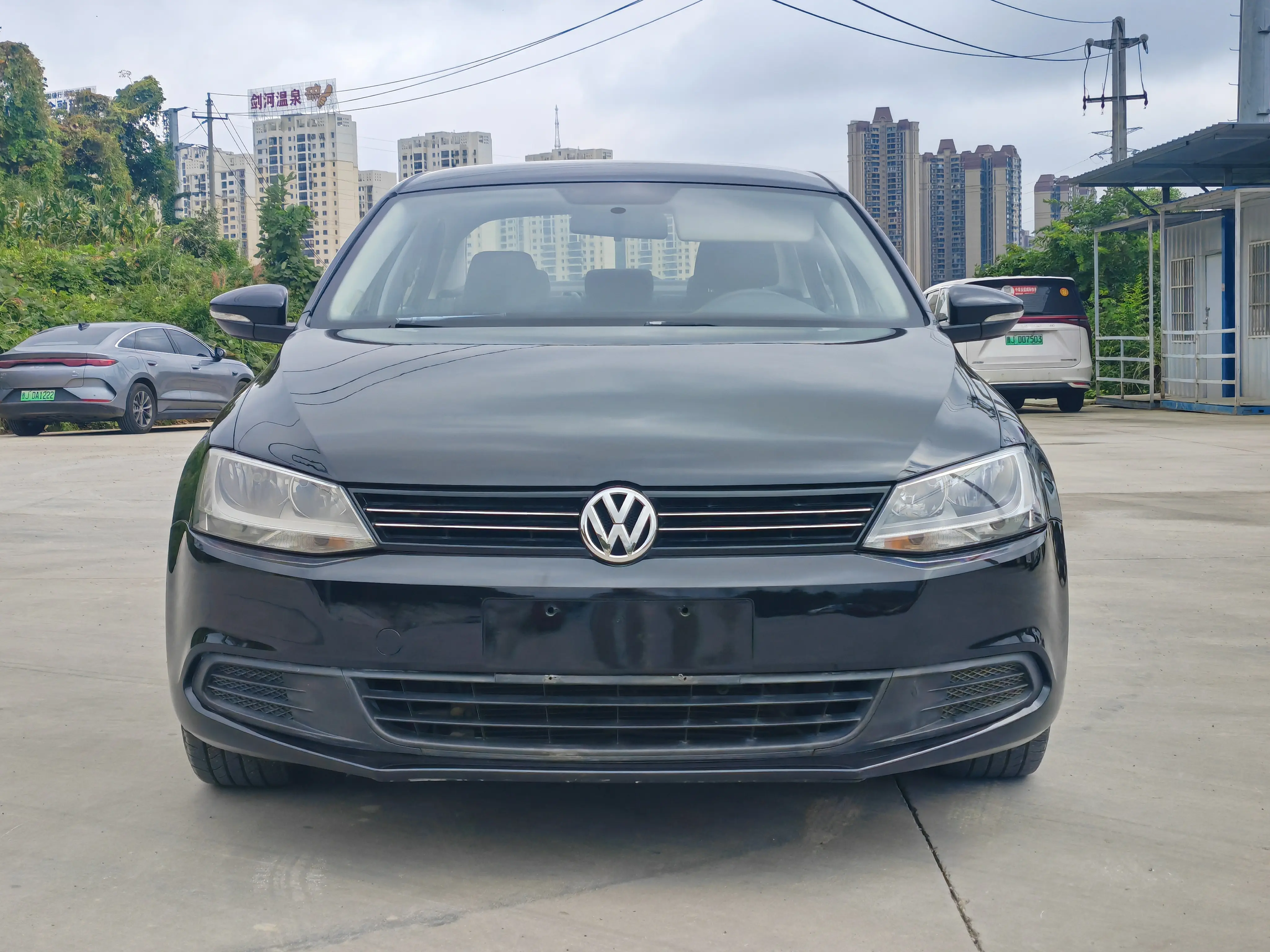 Volkswagen Sagitar  из Китая