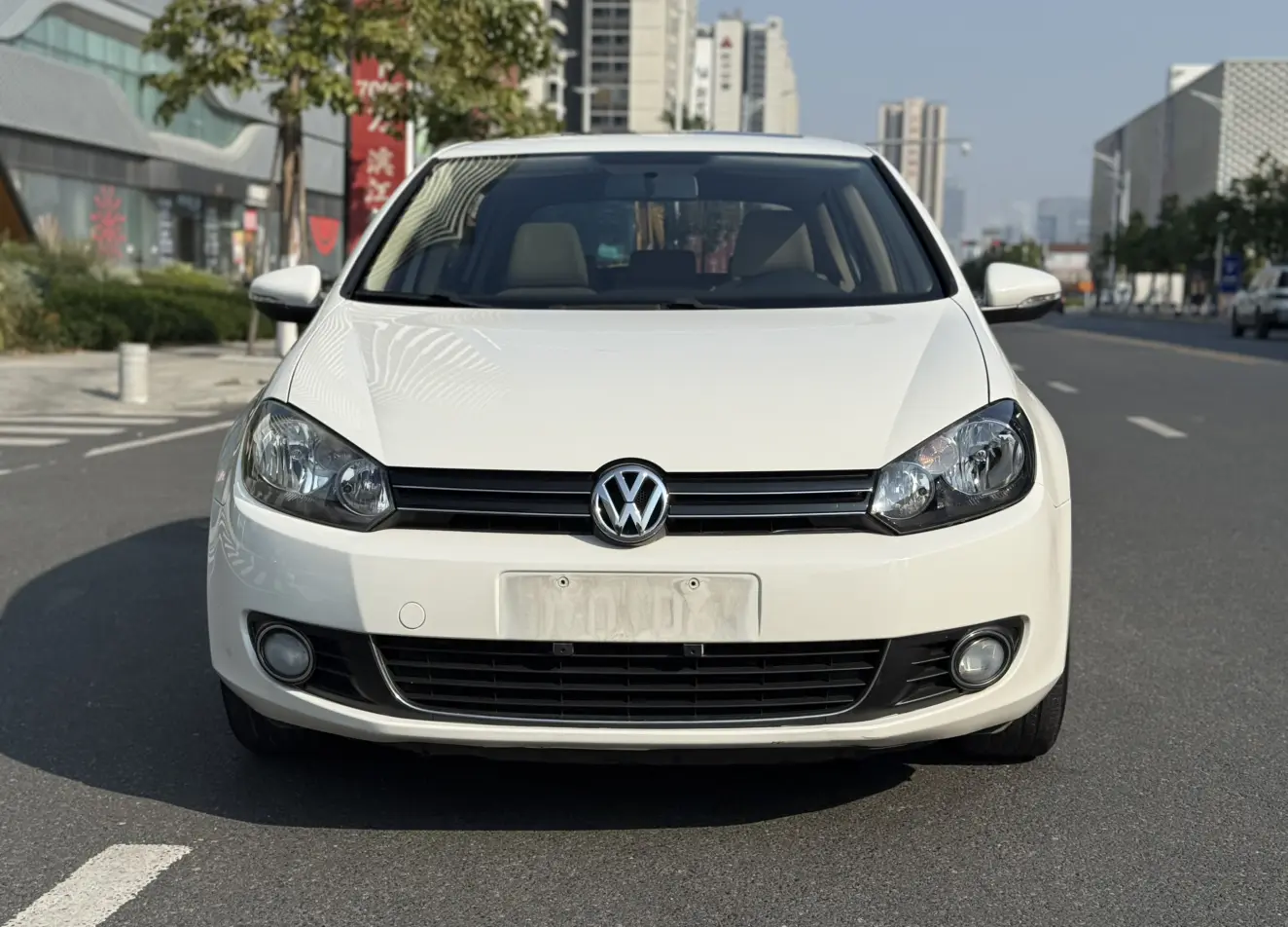 Volkswagen Golf  из Китая