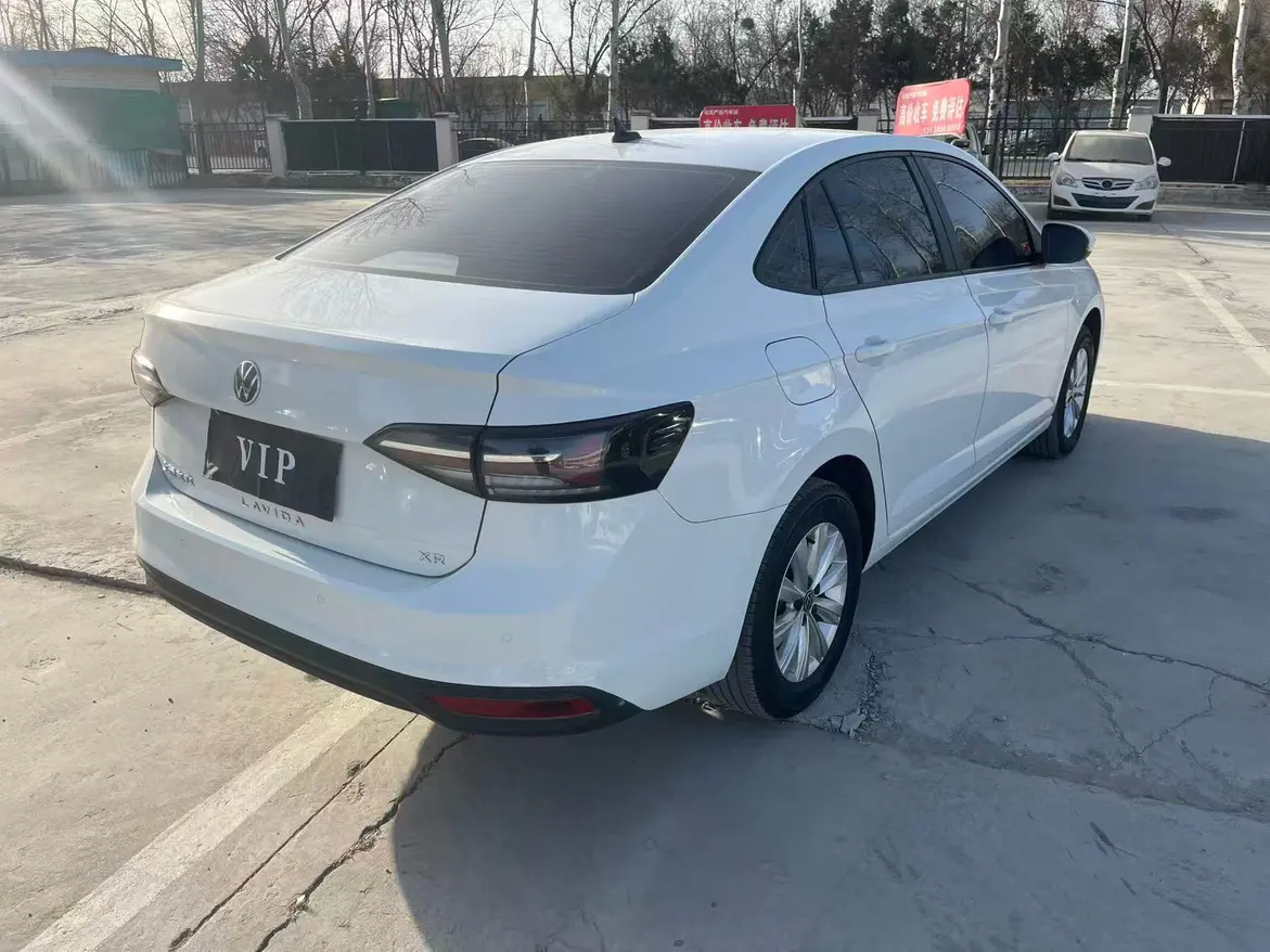 Volkswagen Lavida  из Китая