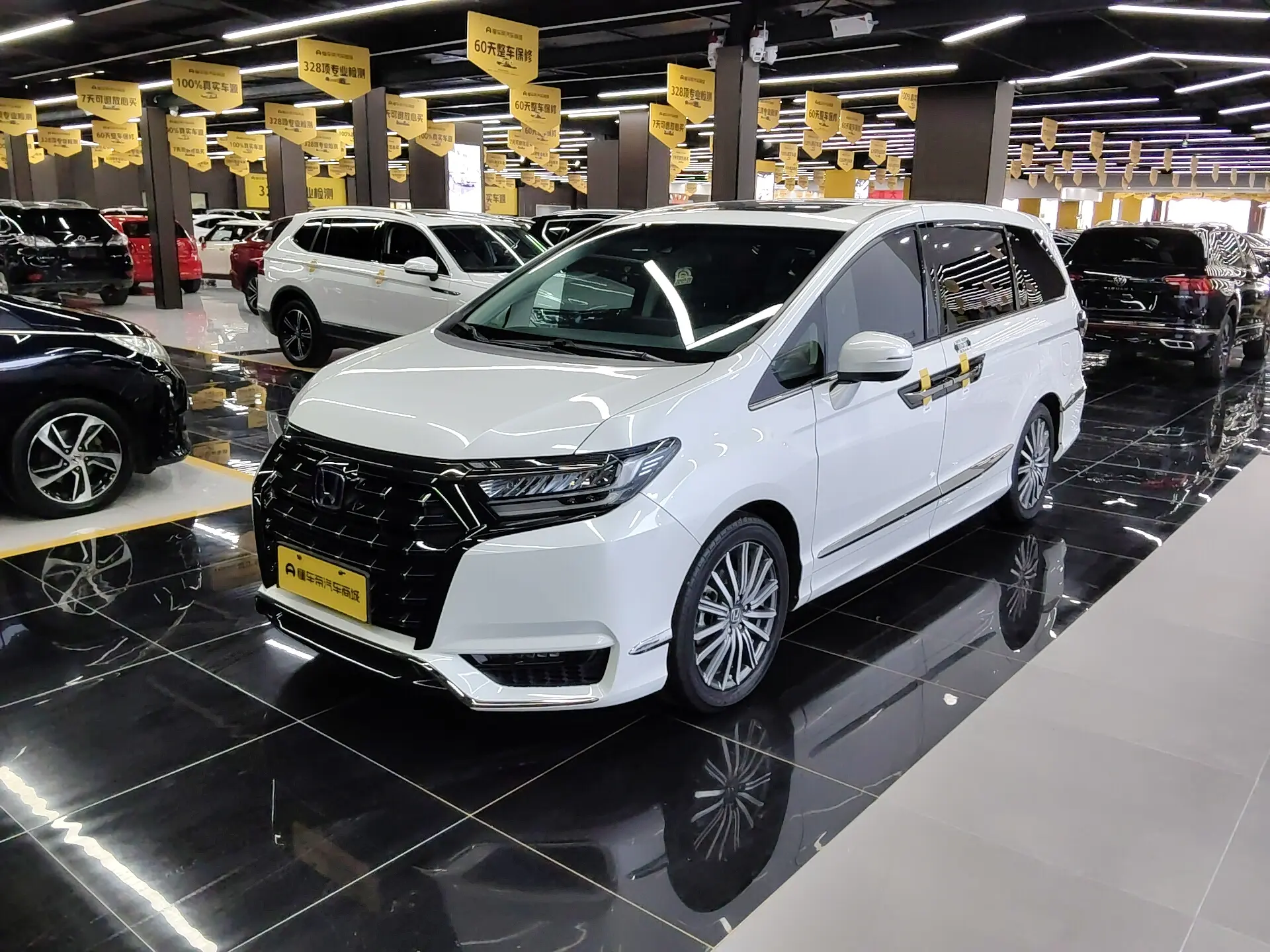 Honda Elysion (Alison)  из Китая