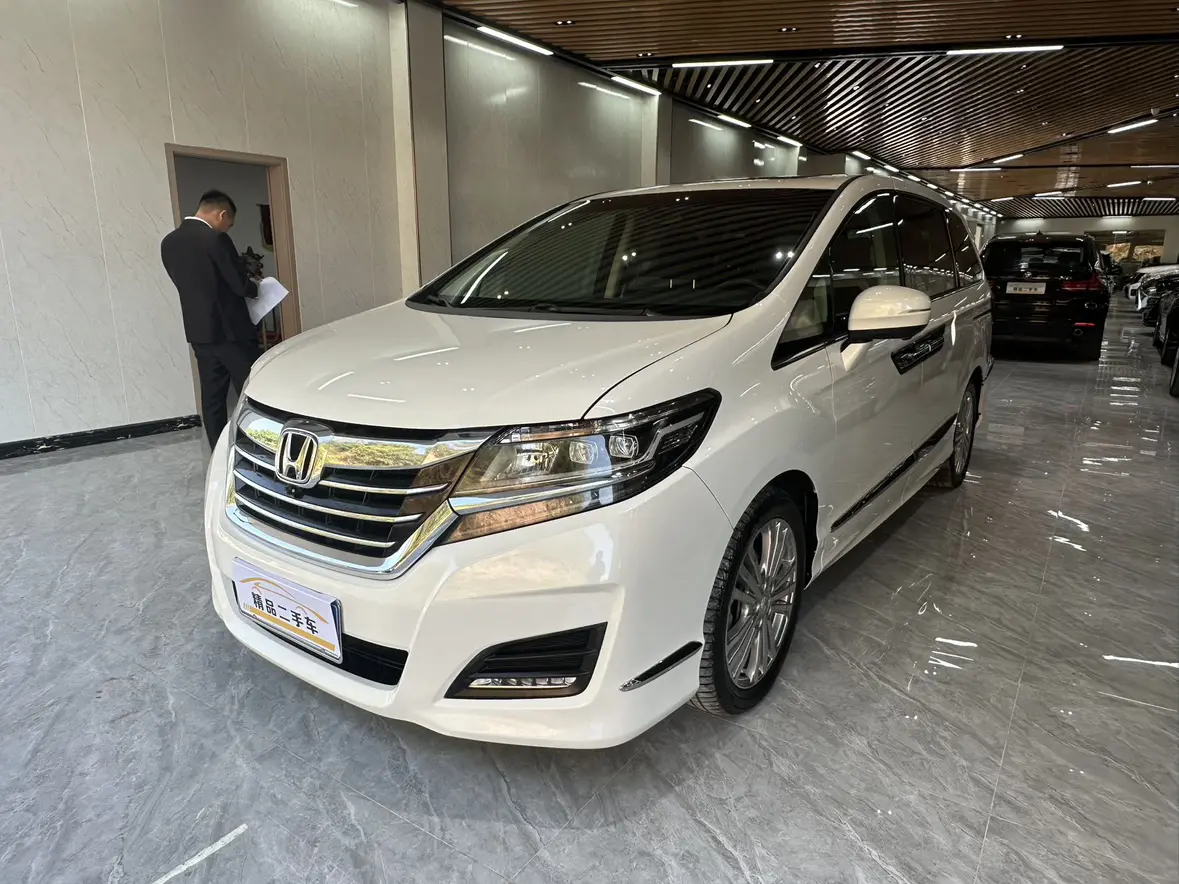Honda Elysion (Alison)  из Китая