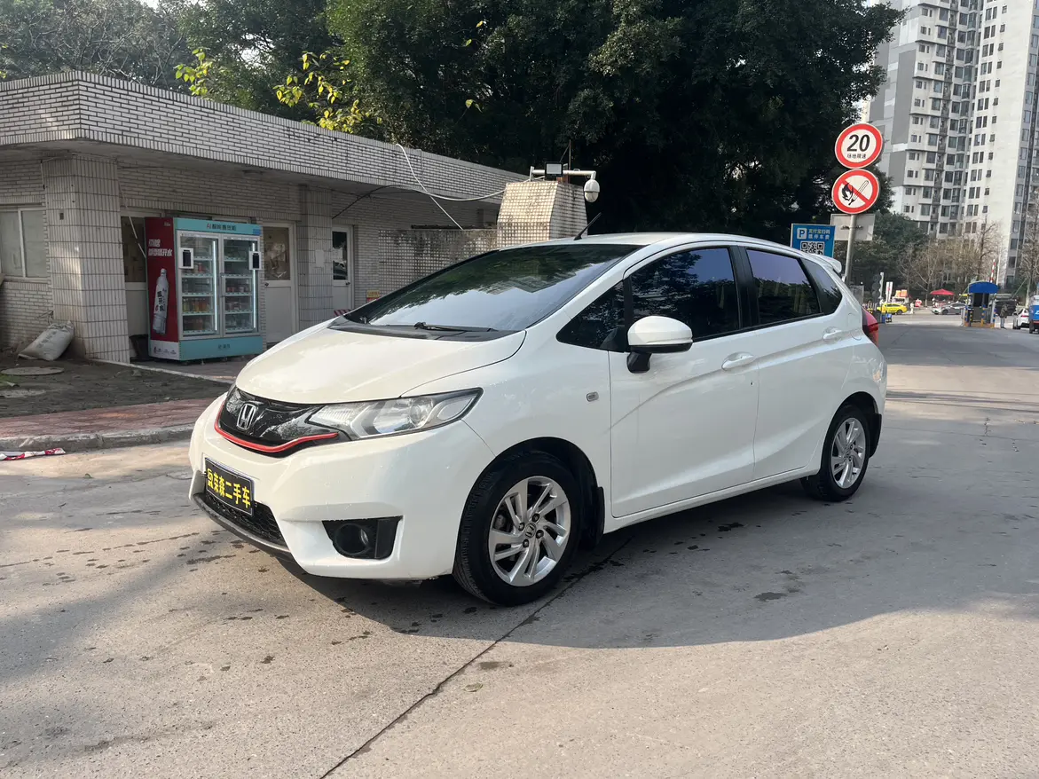 Honda Fit  из Китая