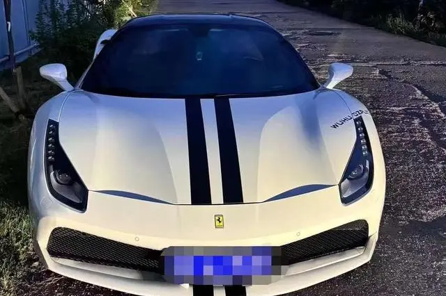 Ferrari 488  из Китая