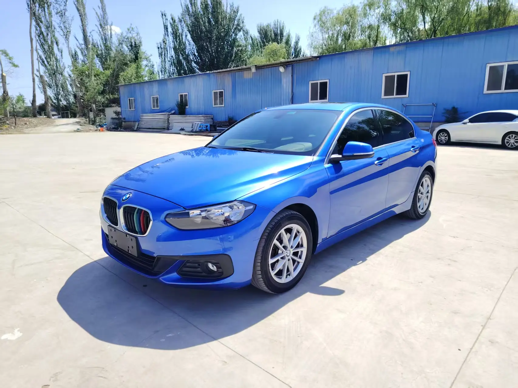 BMW 1 Series  из Китая