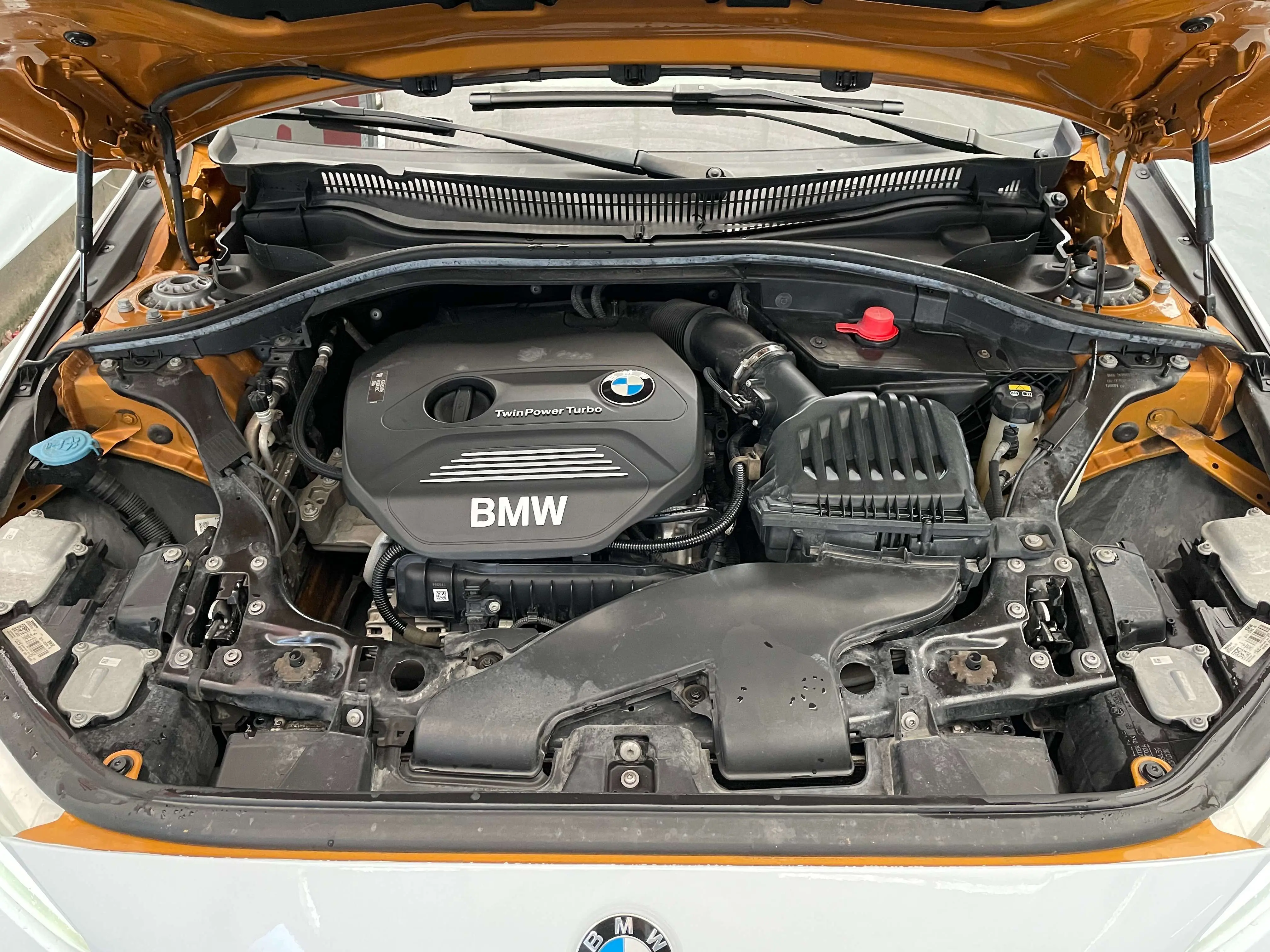 BMW 1 Series  из Китая