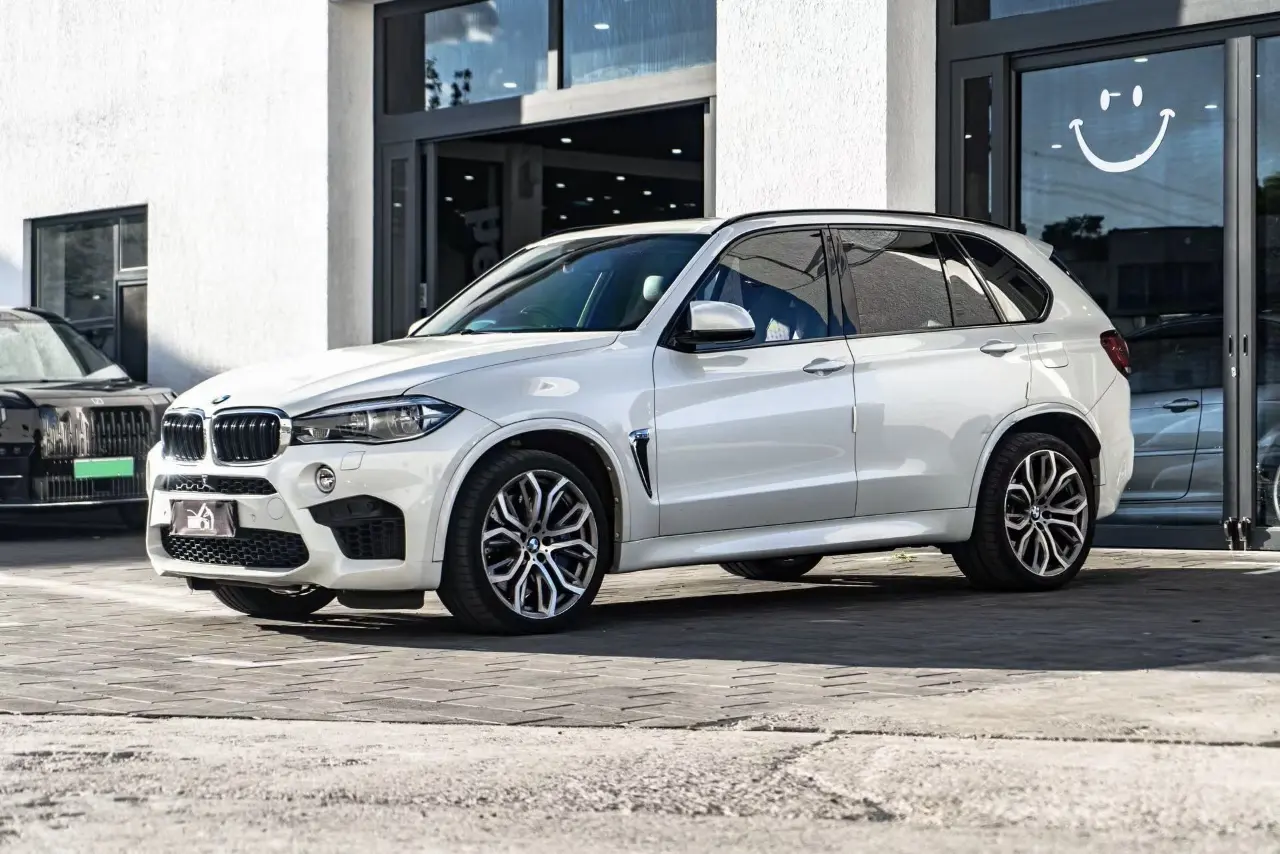 BMW X5M  из Китая
