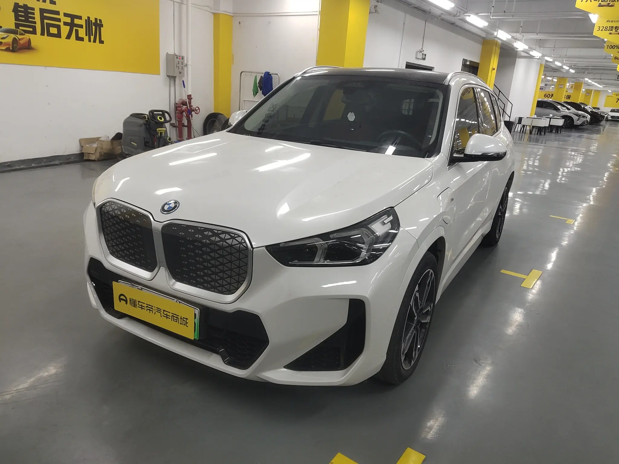 BMW iX1  из Китая