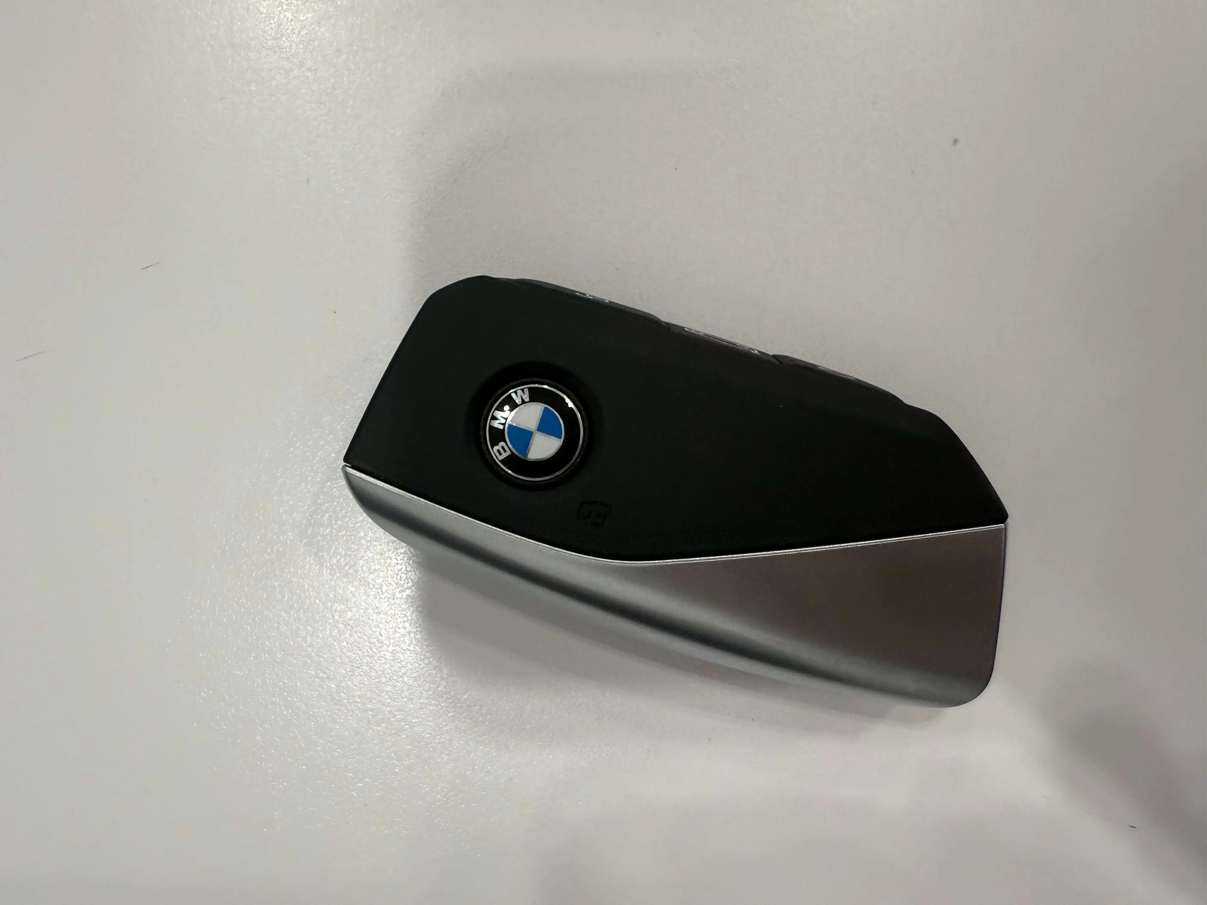 BMW iX1  из Китая