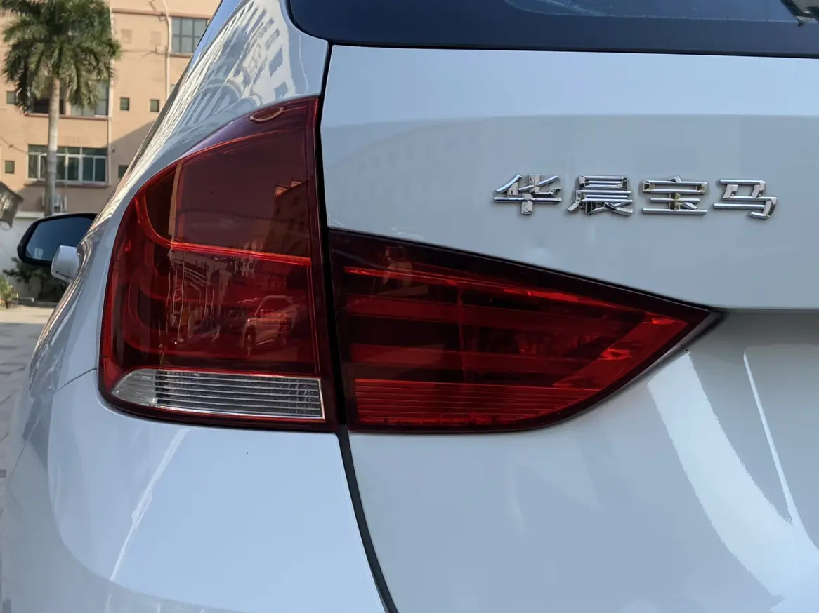 BMW X1  из Китая