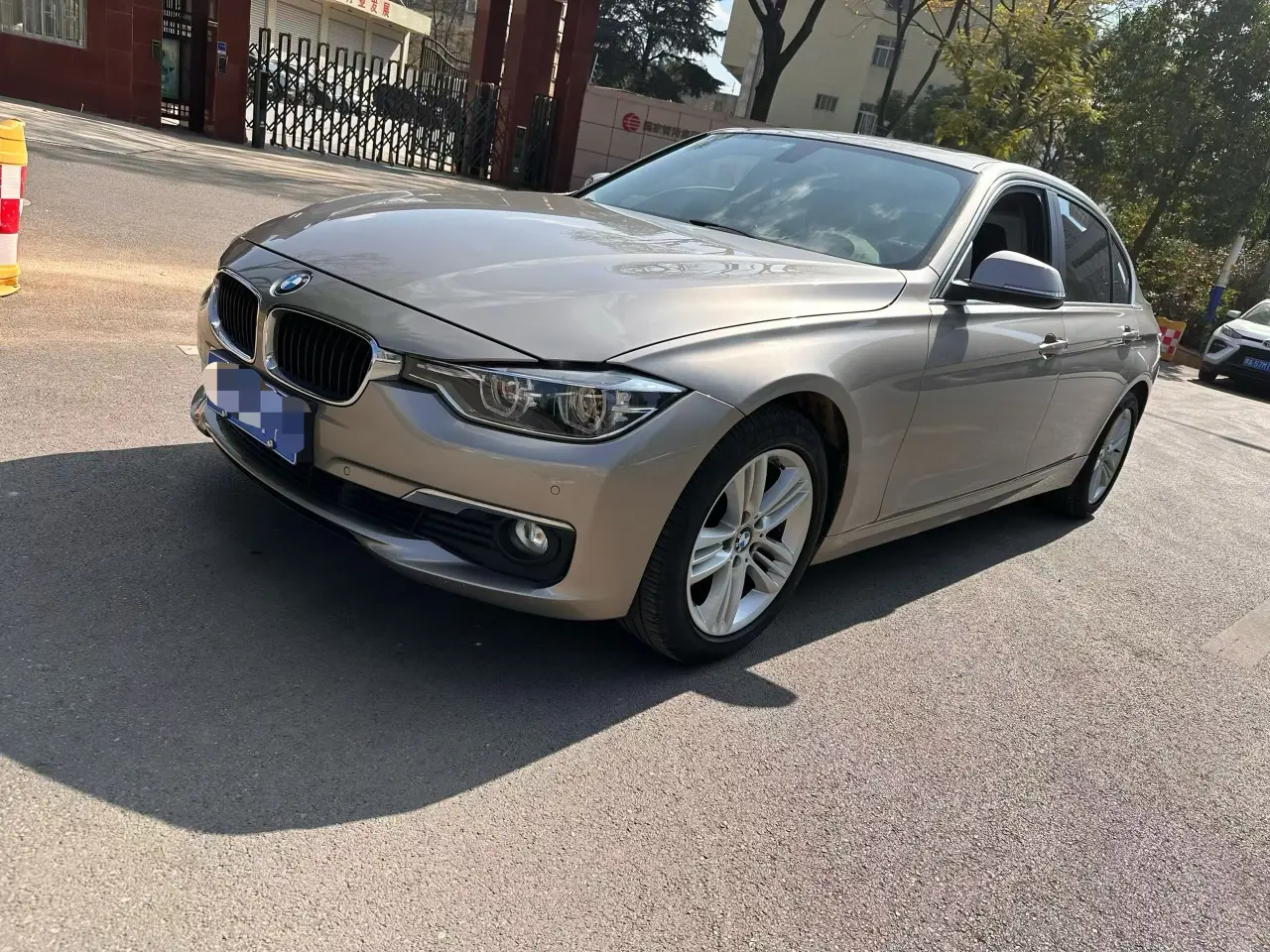 BMW 3 Series  из Китая
